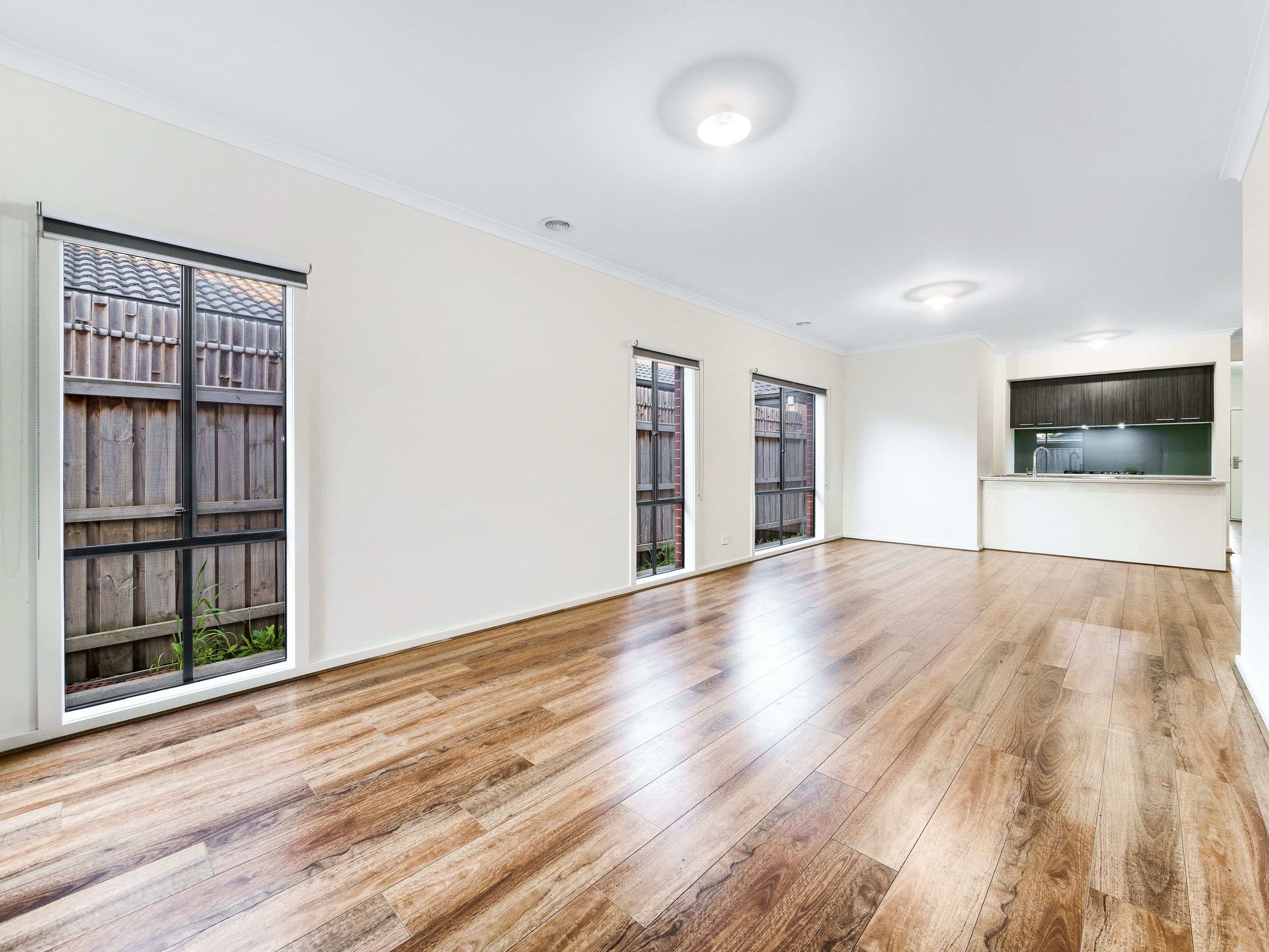 6 Harper Crescent, Cranbourne West VIC 3977, Cranbourne West - Thumbnail 7