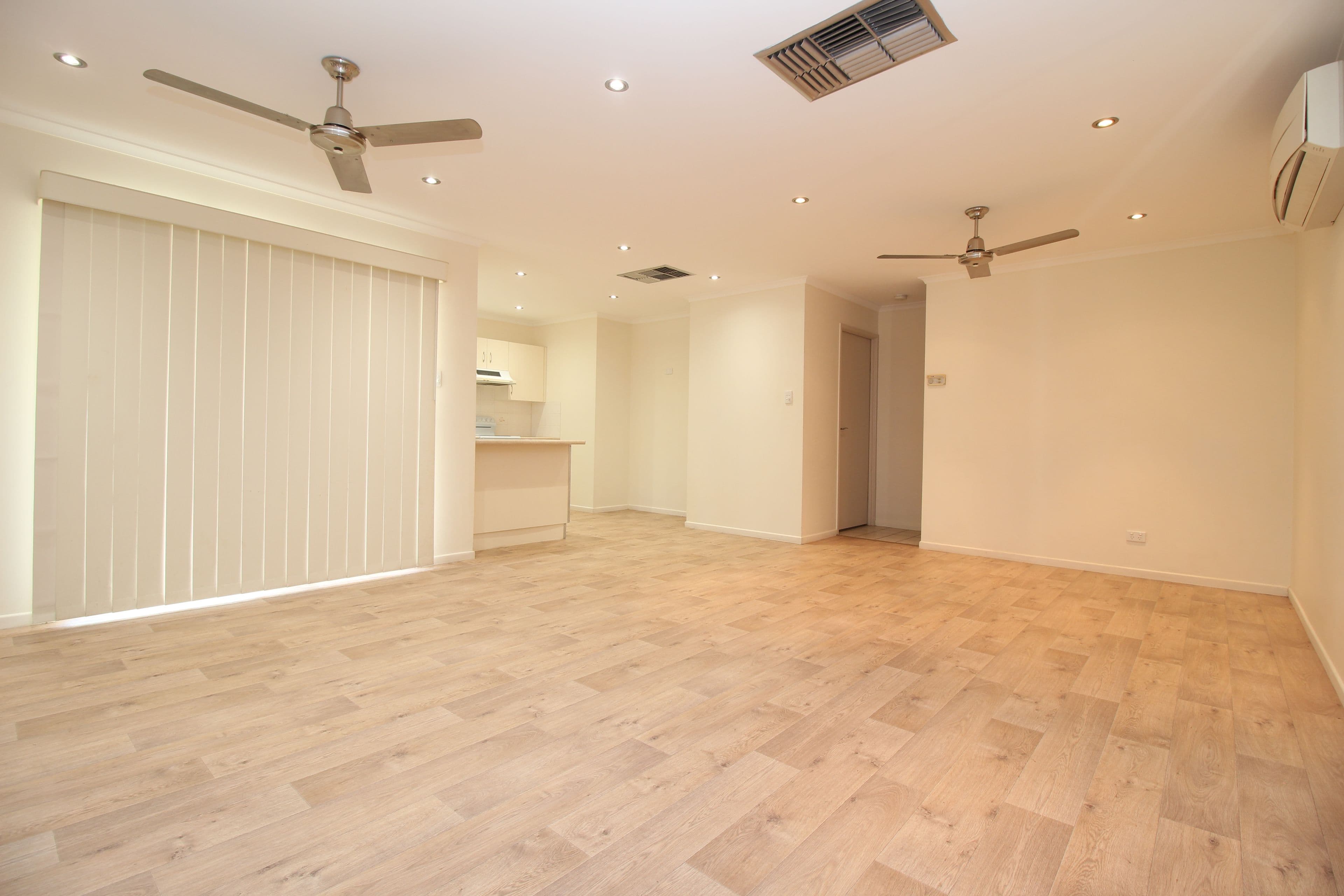 77 Staal Crescent, Emerald QLD 4720, Emerald - Thumbnail 2