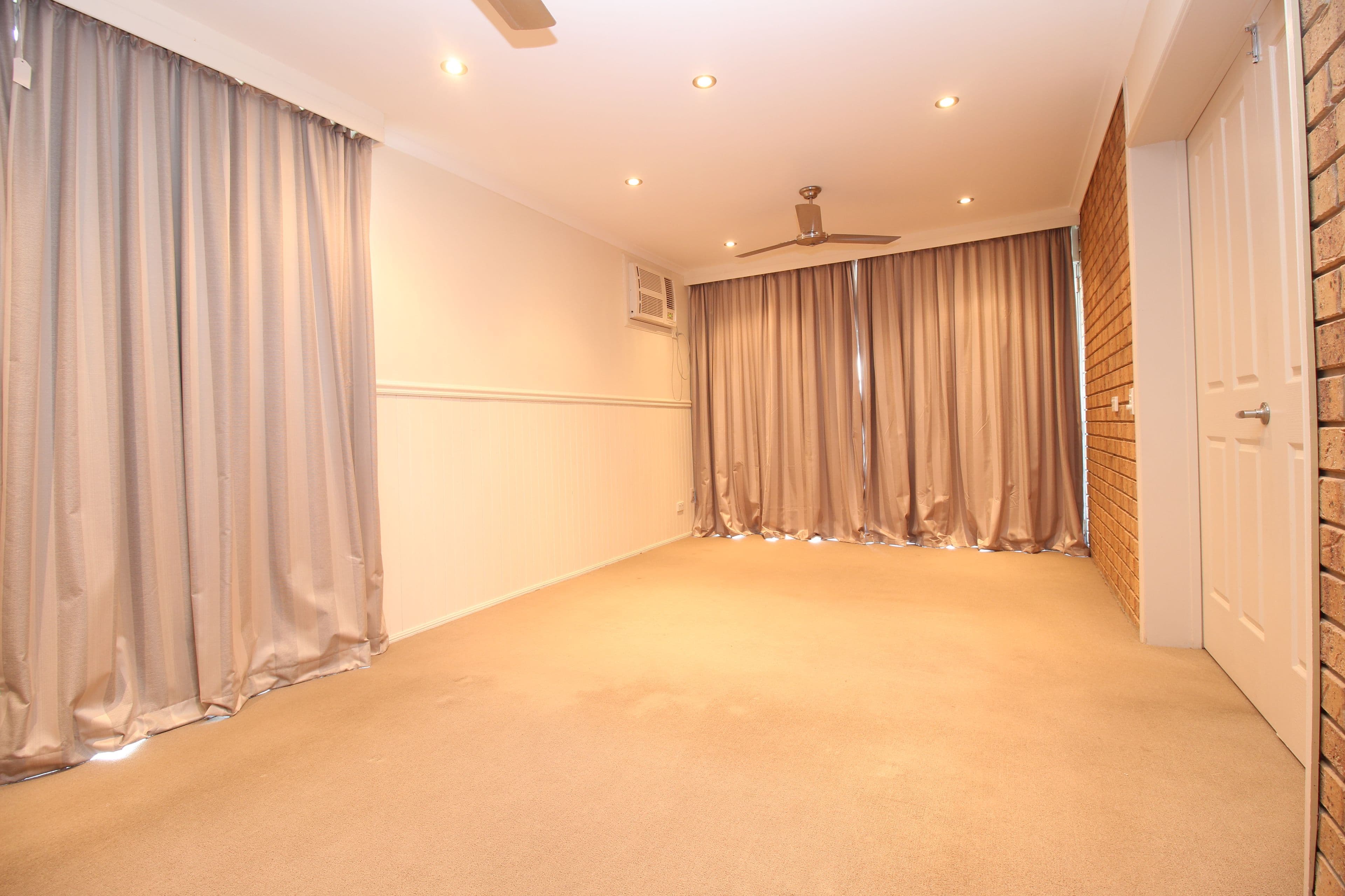 77 Staal Crescent, Emerald QLD 4720, Emerald - Thumbnail 4