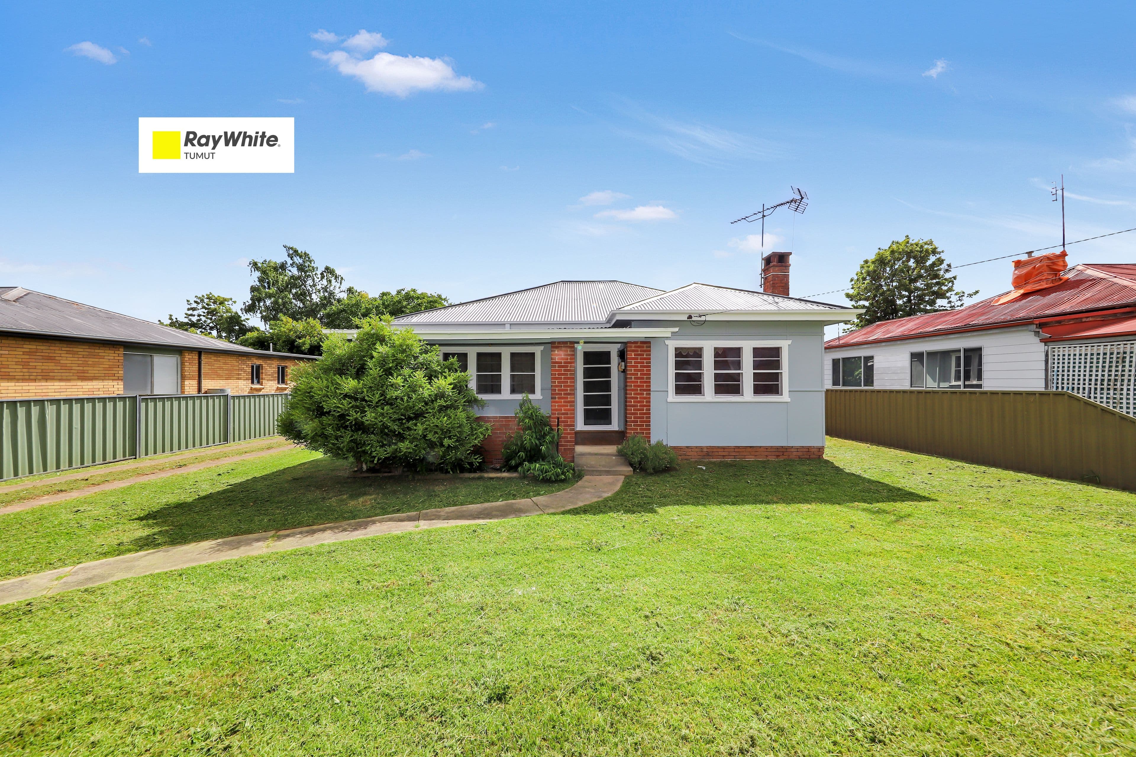 110 Russell Street, Tumut NSW 2720, Tumut - Image 1