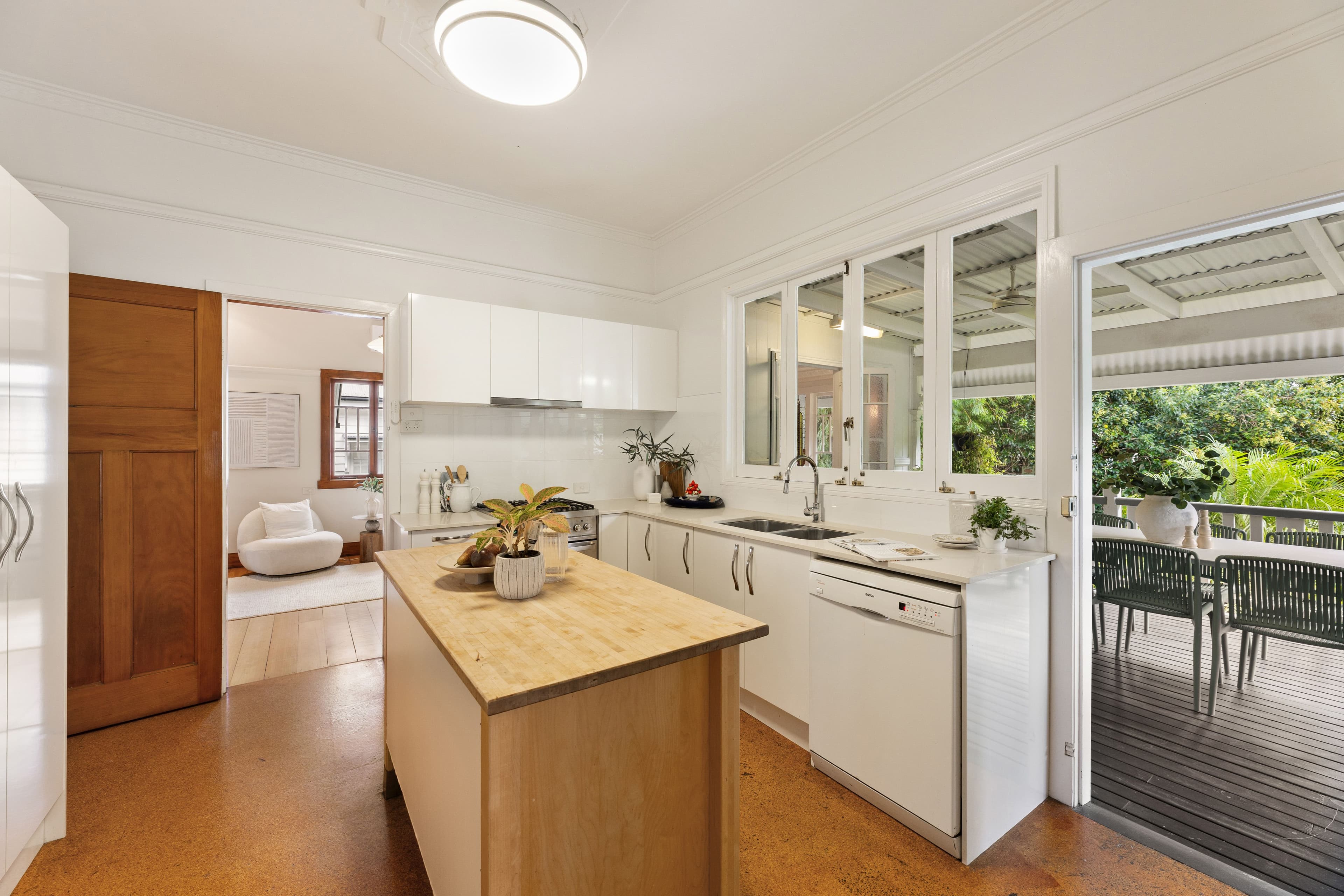 101 Coronation Street, Bardon QLD 4065, Bardon - Thumbnail 5