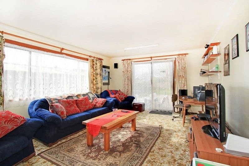 18 Webb Street, TRARALGON VIC 3844, Traralgon - Thumbnail 2