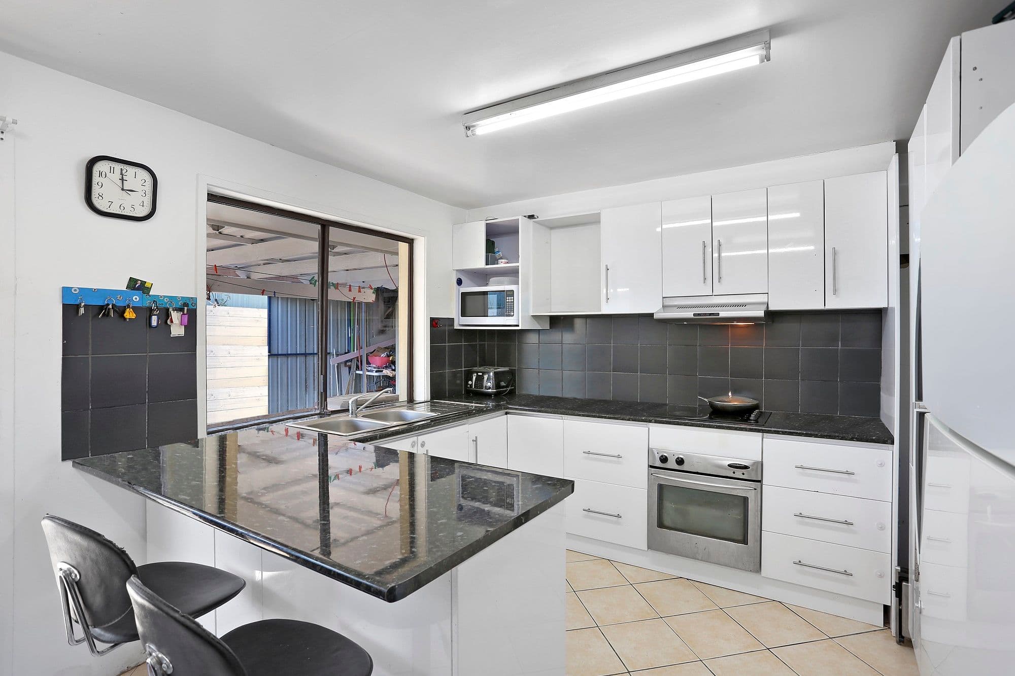 33 Meadow Brook Crescent, Merrimac QLD 4226, Merrimac - Thumbnail 2