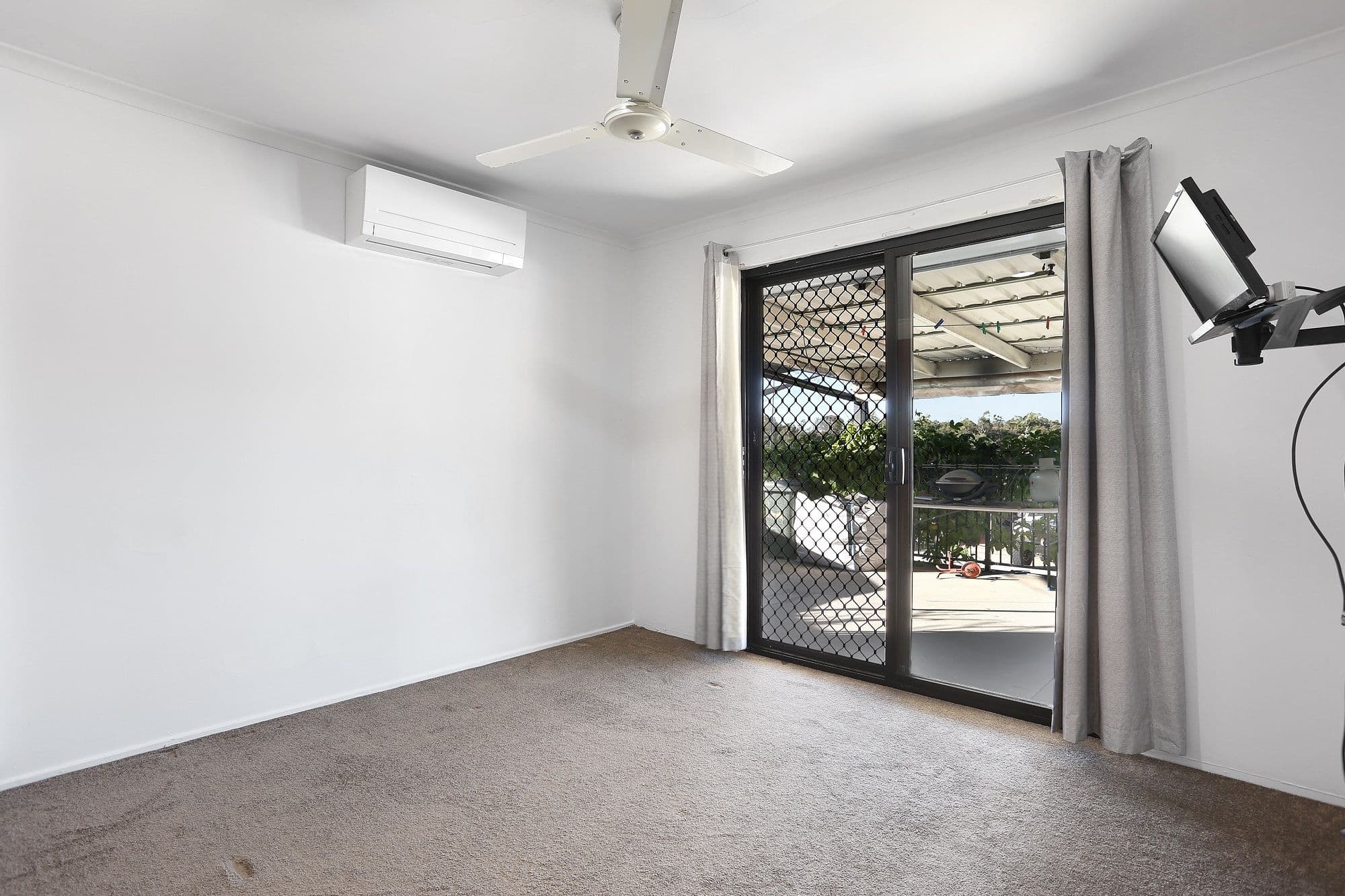 33 Meadow Brook Crescent, Merrimac QLD 4226, Merrimac - Thumbnail 5