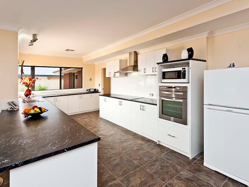 74 Kendall Boulevard, BALDIVIS WA 6171, Baldivis - Thumbnail 3
