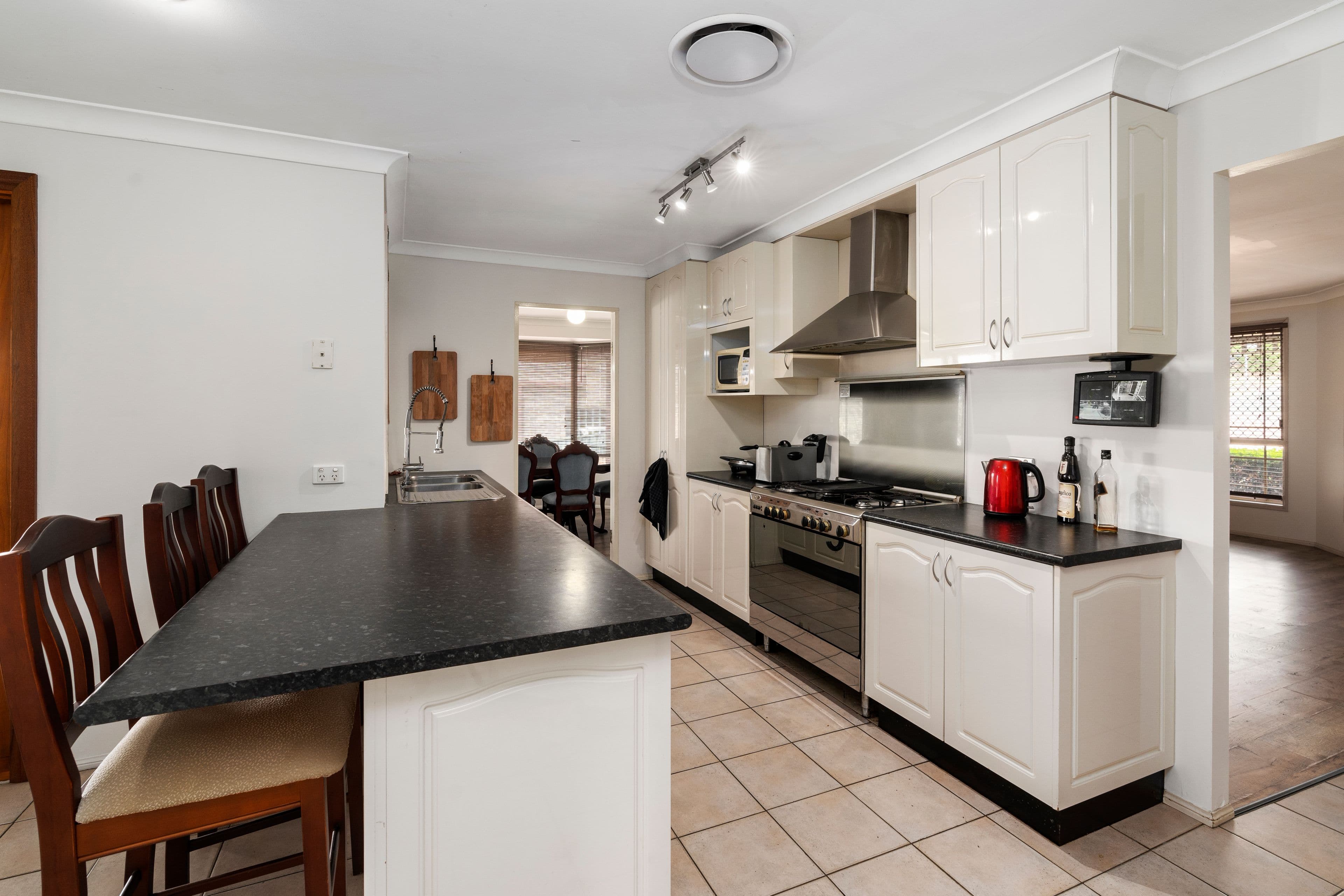 18 Smith Place, Mount Annan - Thumbnail 5