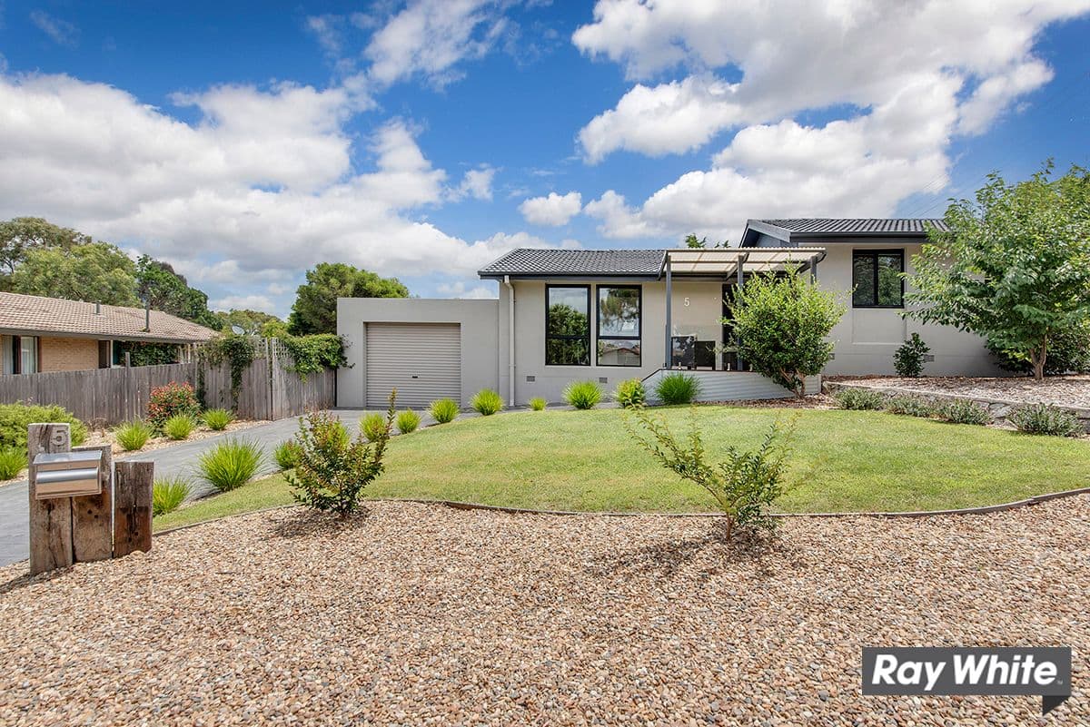 27 Cureton Avenue, Nichols Point - Image 1