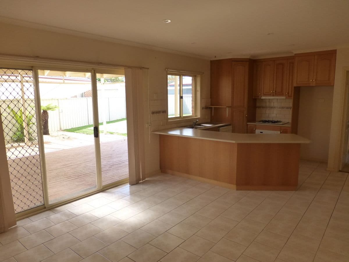 46 Lawson Drive, MOAMA NSW 2731, Moama - Thumbnail 6