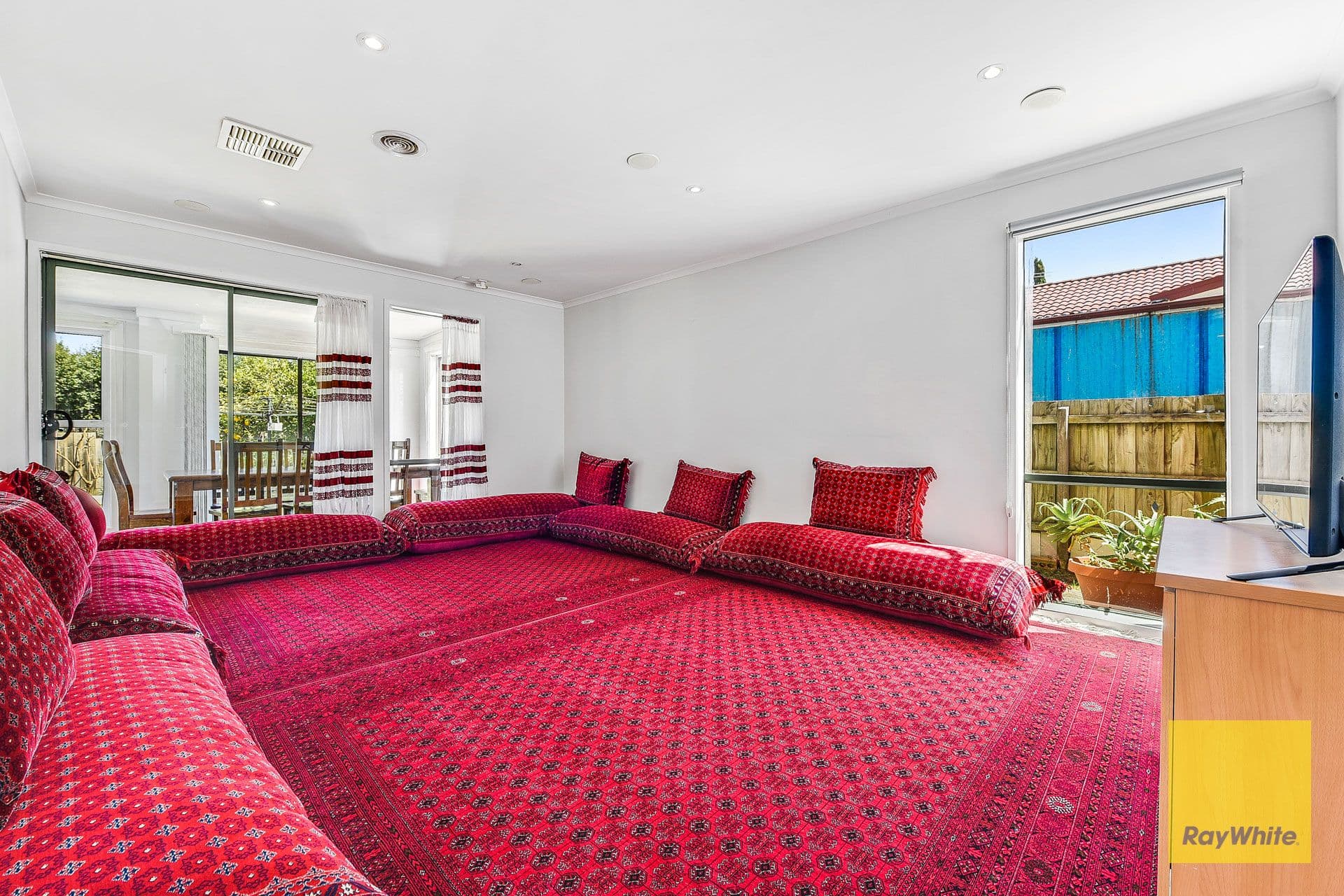 16 Canterbury Close, Narre Warren VIC 3805, Narre Warren - Thumbnail 5