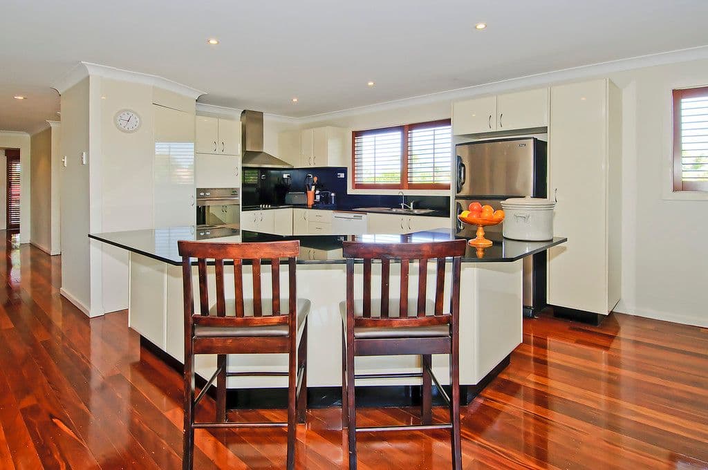32 Barnard Street, BIGGERA WATERS QLD 4216, Biggera Waters - Thumbnail 5