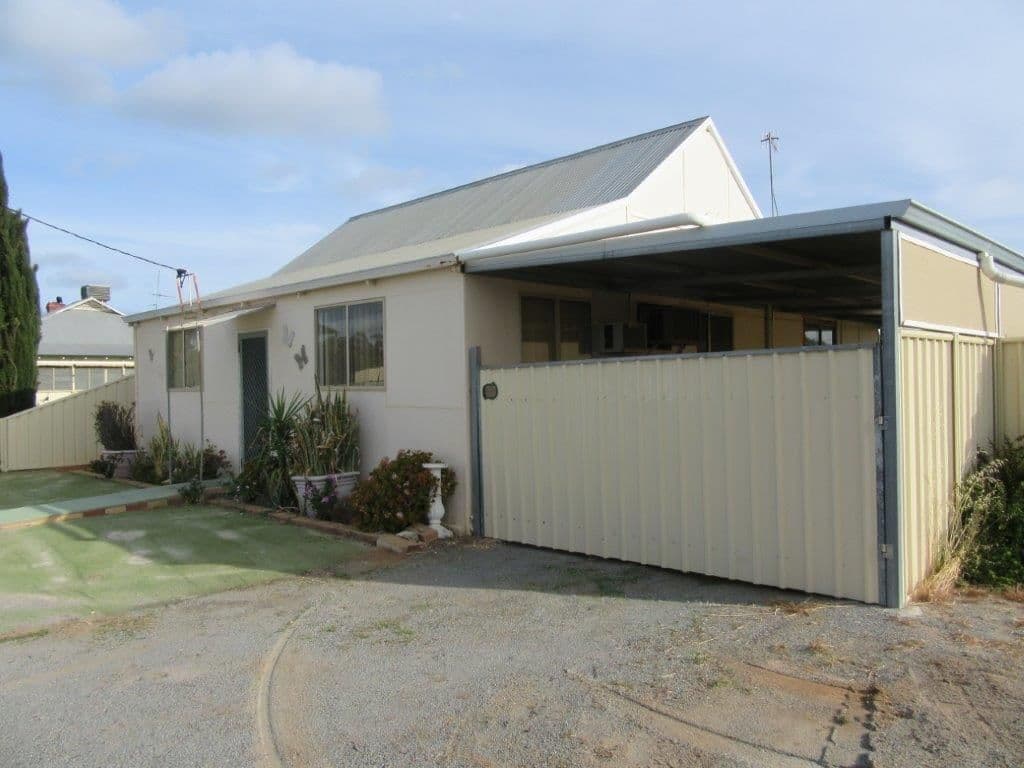 6 Niven Crescent, Carnamah WA 6517, Carnamah - Thumbnail 2