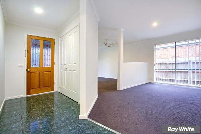 10 Ellinbank Crescent, MORNINGTON VIC 3931, Mornington - Thumbnail 4