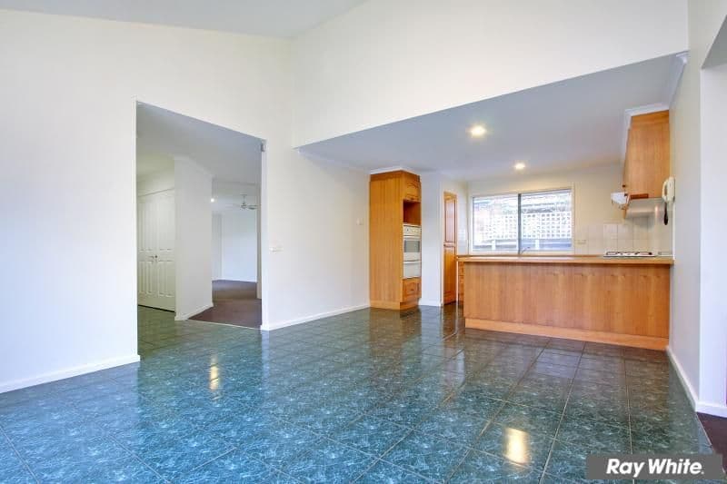 10 Ellinbank Crescent, MORNINGTON VIC 3931, Mornington - Thumbnail 5