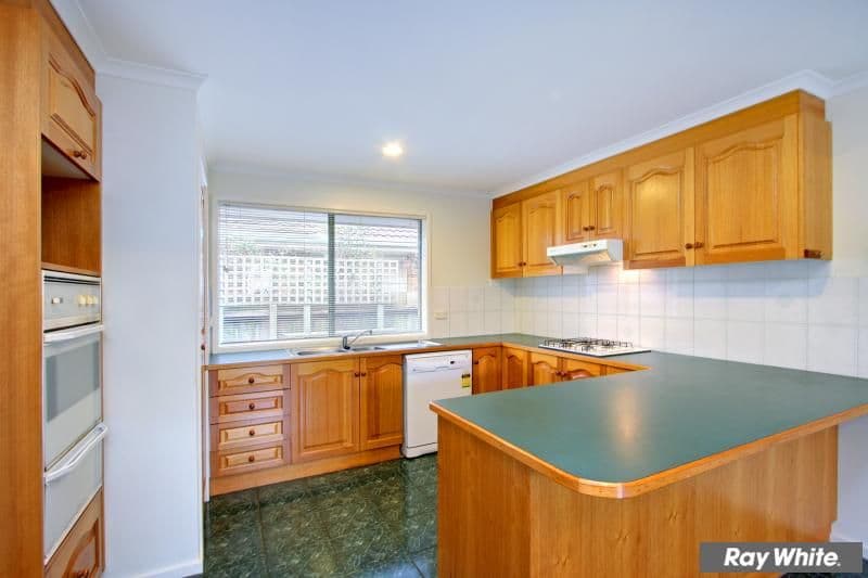 10 Ellinbank Crescent, MORNINGTON VIC 3931, Mornington - Thumbnail 6