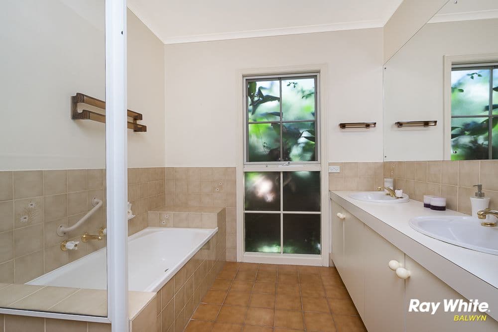 5 Alexandra Crescent, Surrey Hills VIC 3127, Surrey Hills - Thumbnail 5