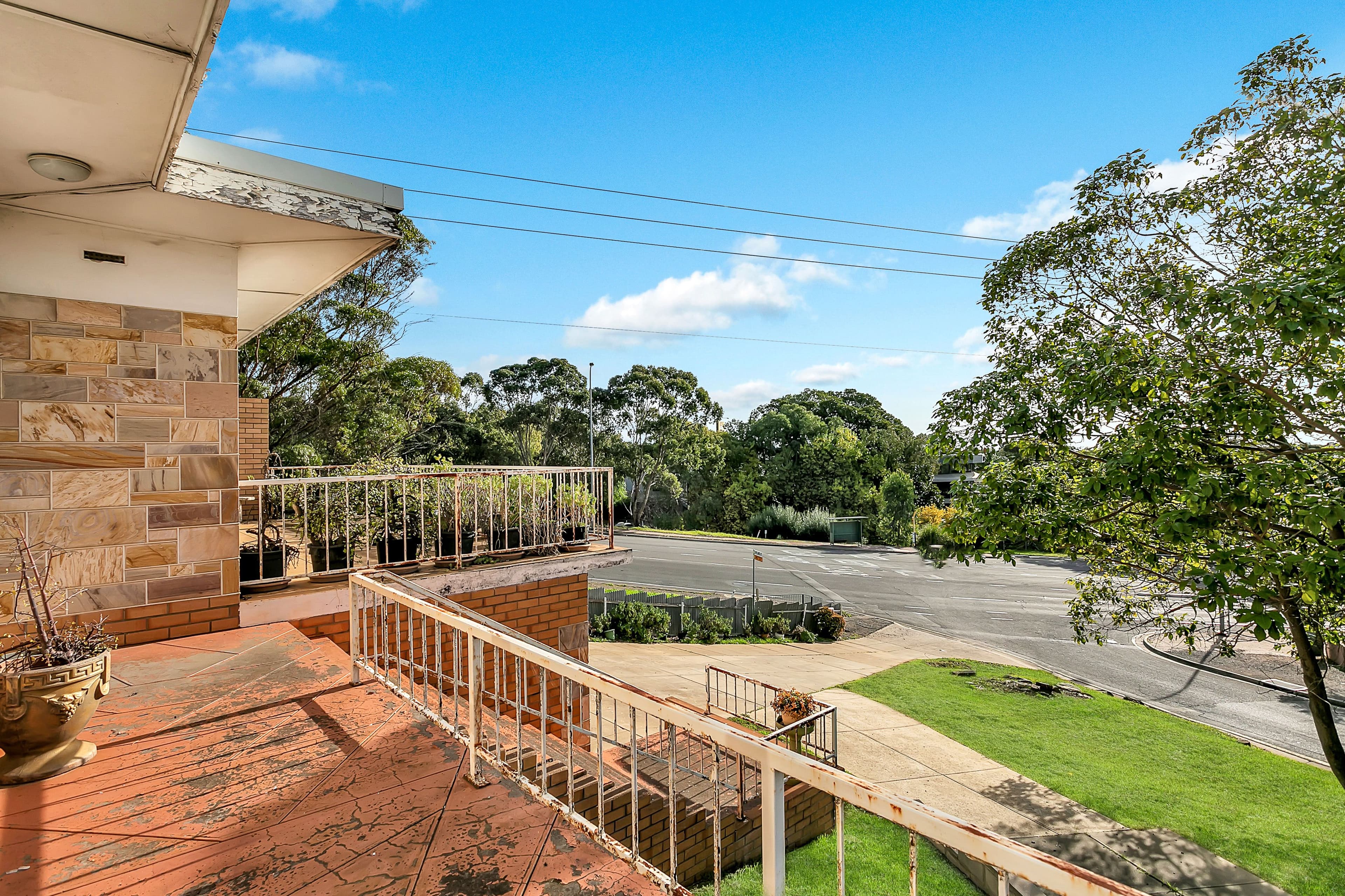 2 Hyland Avenue, Darlington SA 5047, Darlington - Thumbnail 2