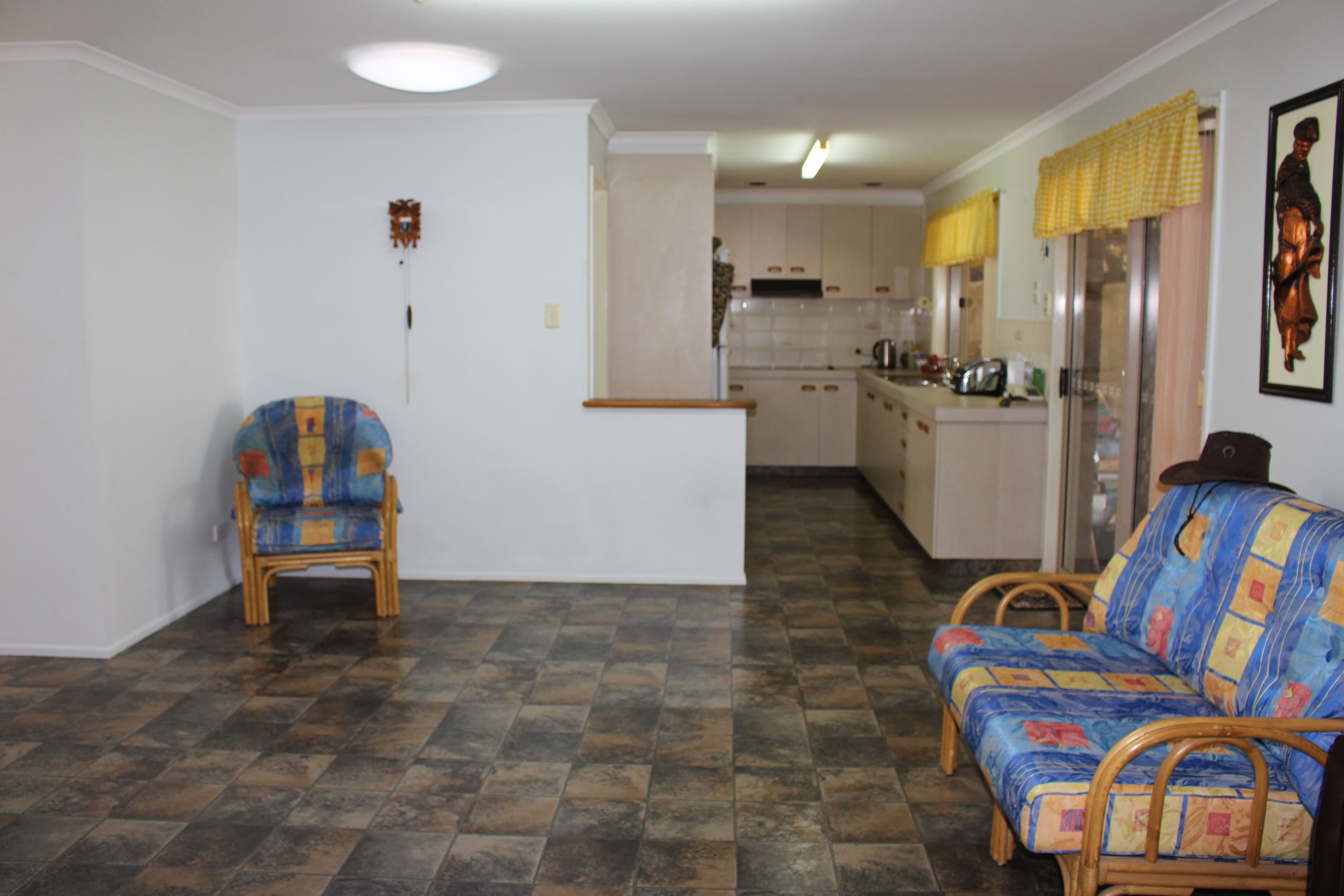 10 Cunningham Street, Pittsworth QLD 4356, Pittsworth - Thumbnail 4