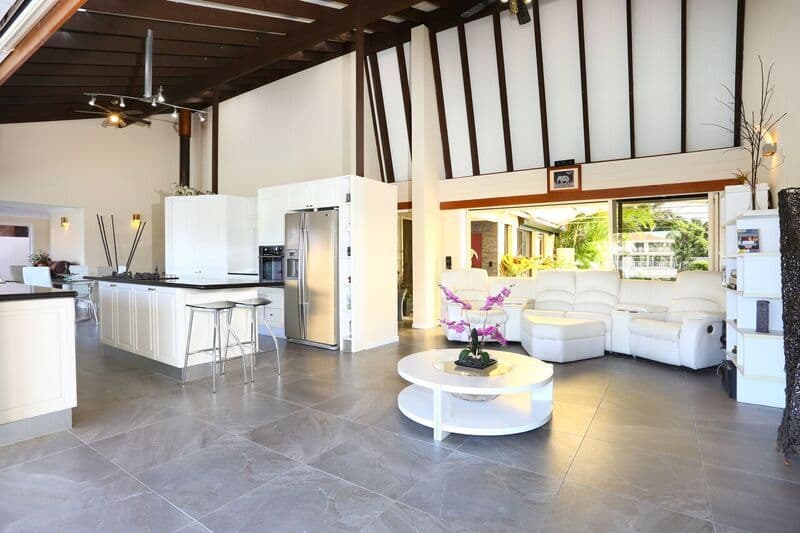 24 Erave Avenue, Runaway Bay QLD 4216, Runaway Bay - Thumbnail 7