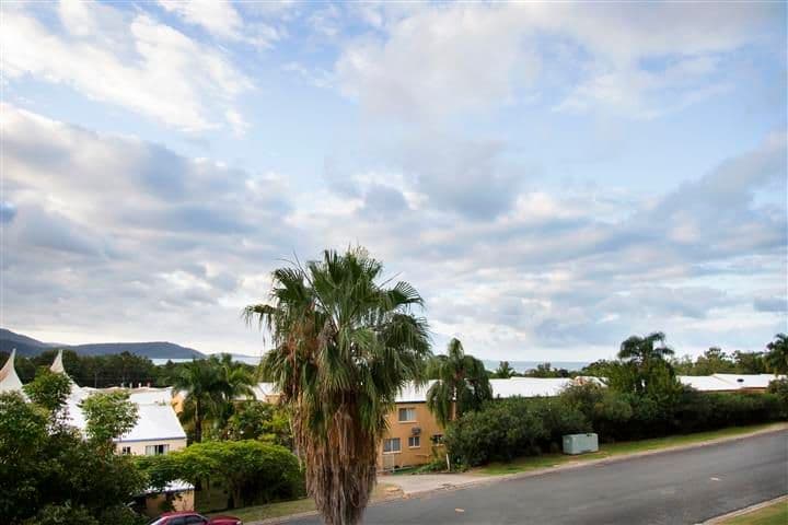 2 Eshelby Drive, Cannonvale QLD 4802, Cannonvale - Thumbnail 8
