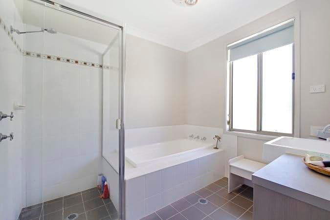 4 Cullinane Close, Goulburn NSW 2580, Goulburn - Thumbnail 4