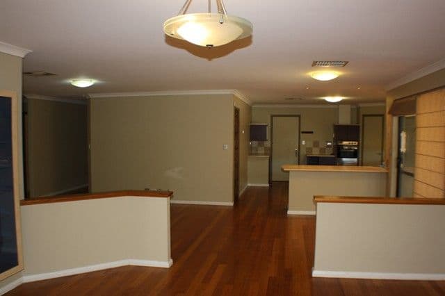 67 Colchester Avenue, ORELIA WA 6167, Orelia - Thumbnail 8
