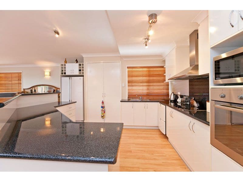 138 Thorneside Road, THORNESIDE QLD 4158, Thorneside - Thumbnail 2