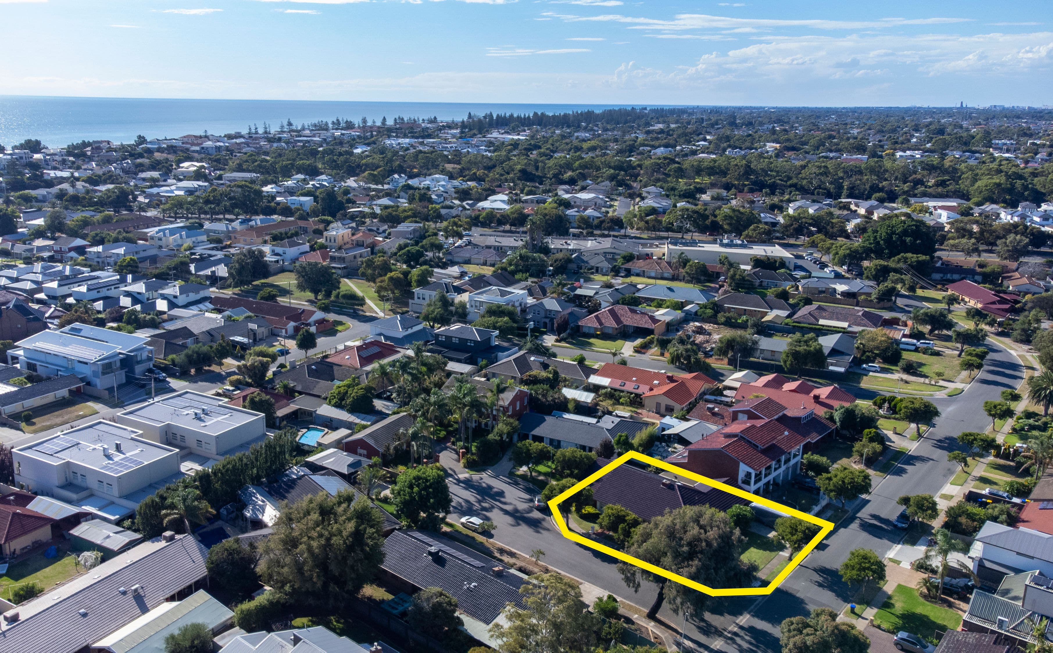 8 Newlands Drive, West Beach SA 5024, West Beach - Thumbnail 3