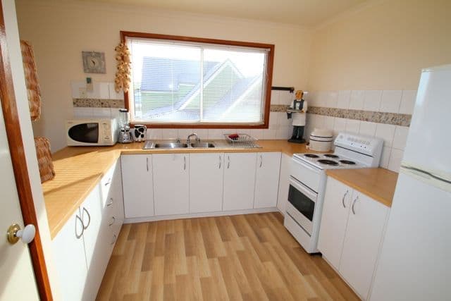 18 California Drive, SMITHS BEACH VIC 3922, Smiths Beach - Thumbnail 4