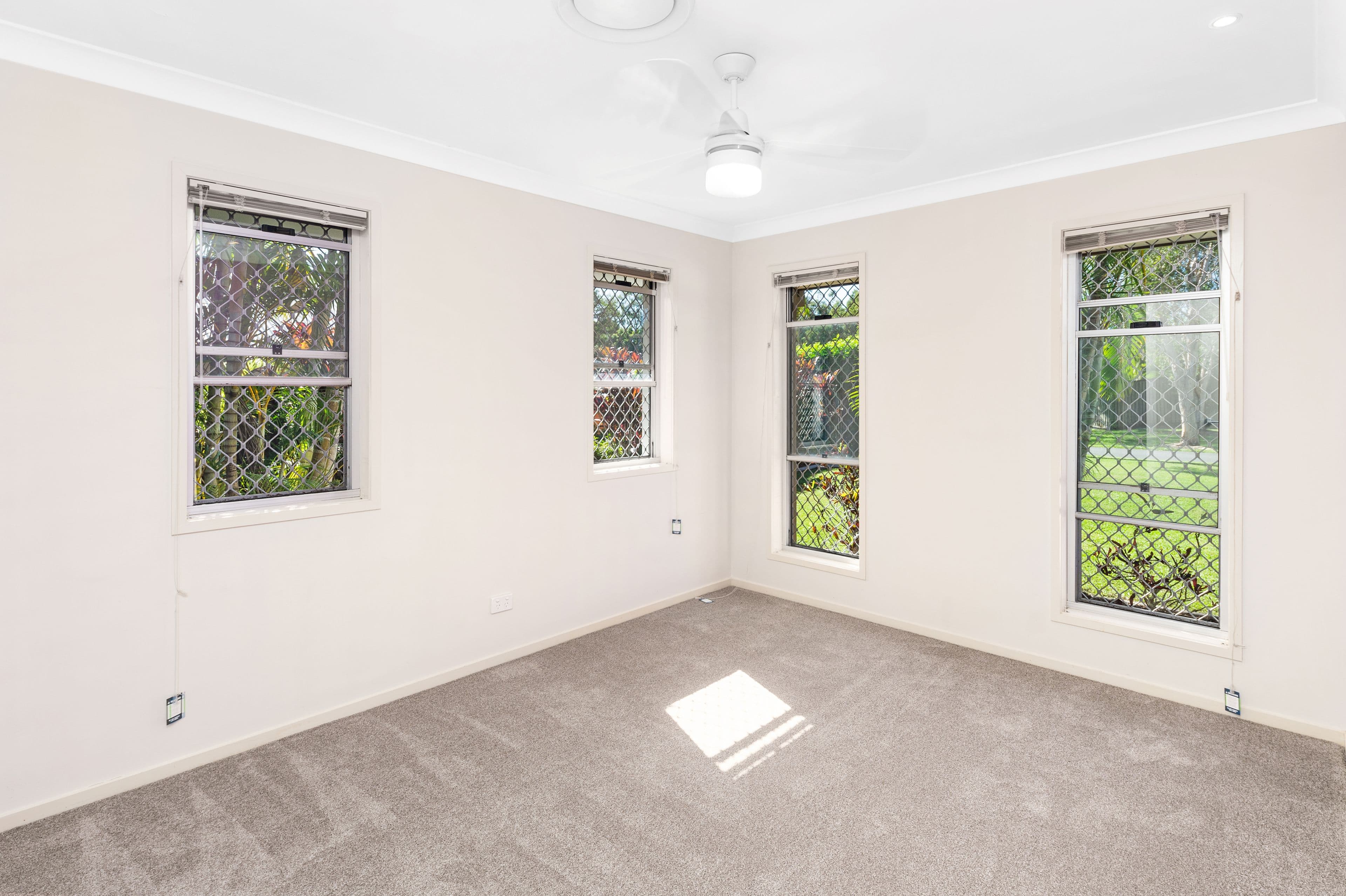 8 Helsal Court, Coomera Waters QLD 4209, Coomera - Thumbnail 4