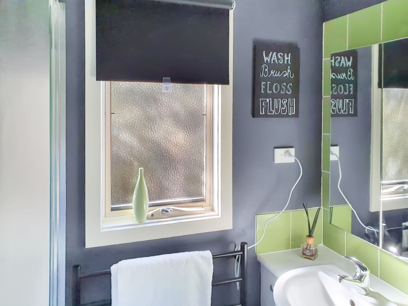 2128 Phillip Island Road, Cowes VIC 3922, Cowes - Thumbnail 8