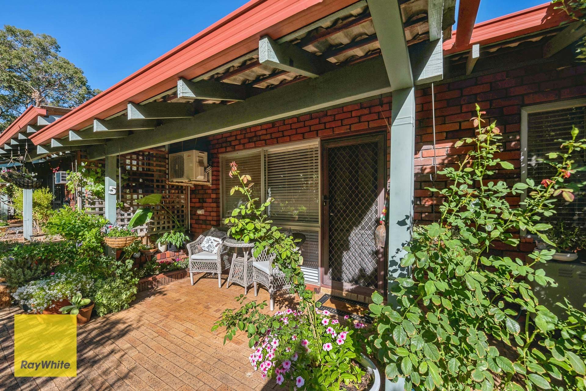31 Byron Road, Kalamunda WA 6076, Kalamunda - Image 1