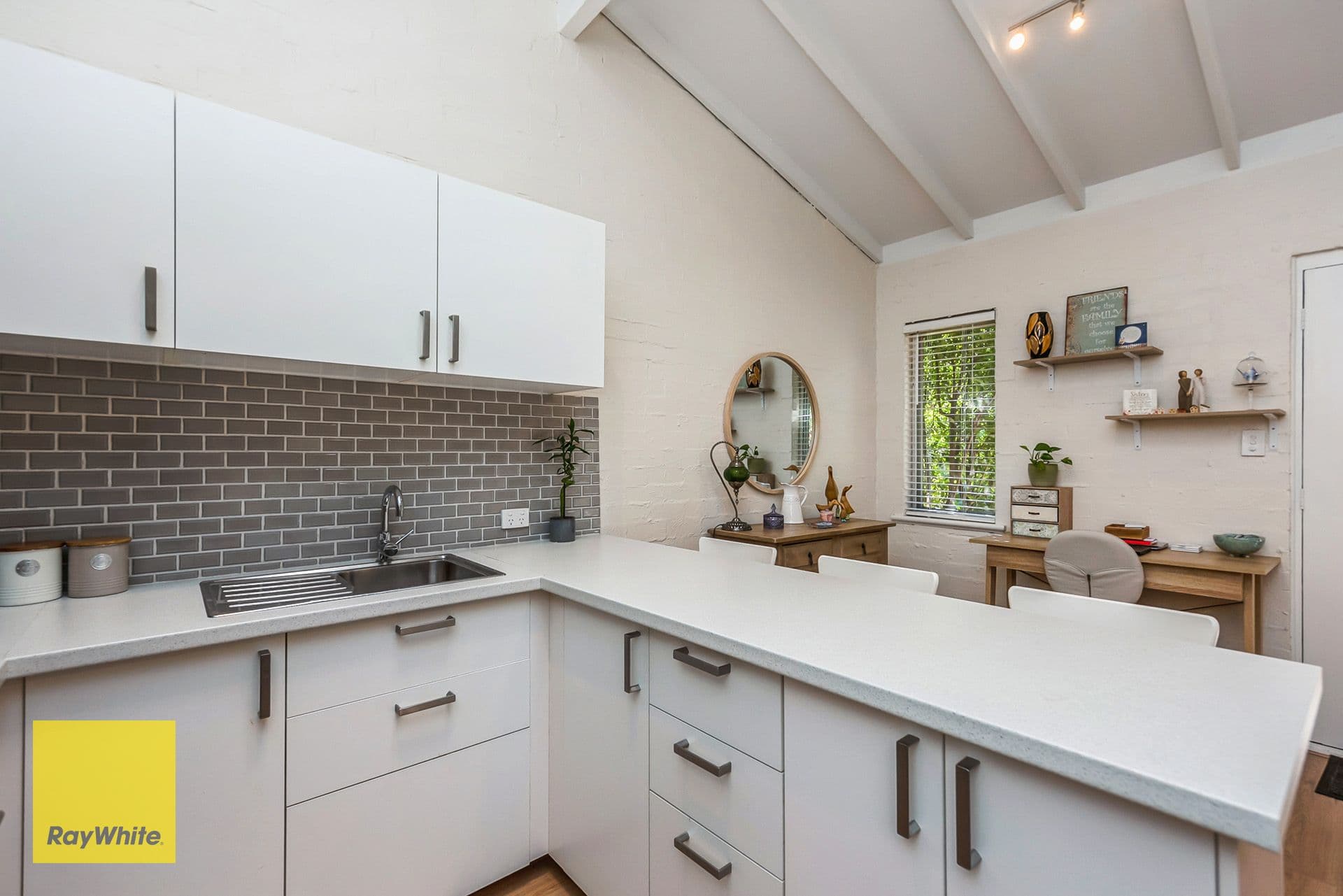 31 Byron Road, Kalamunda WA 6076, Kalamunda - Thumbnail 8