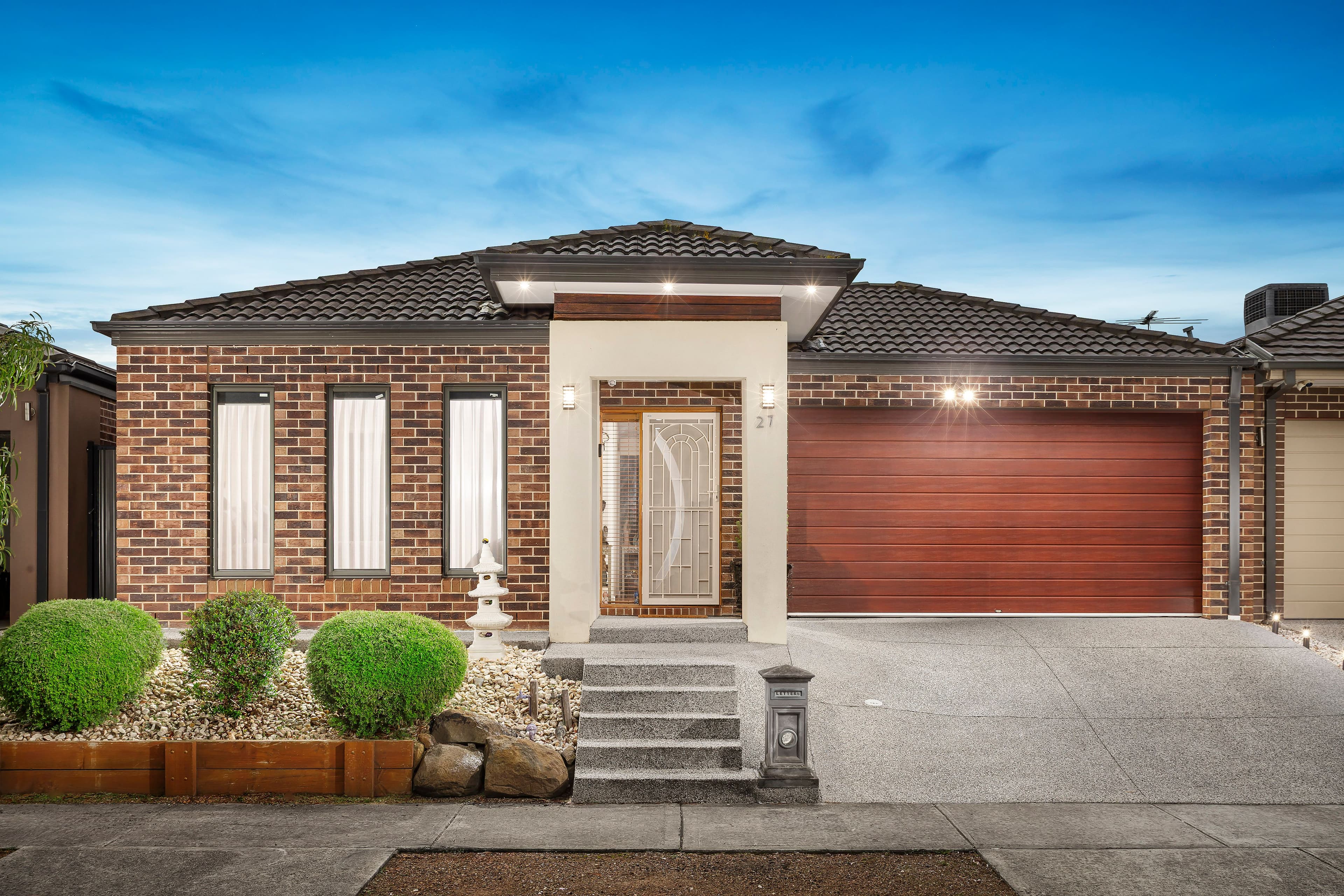 27 Kelway Street, Craigieburn VIC 3064, Craigieburn - Image 1