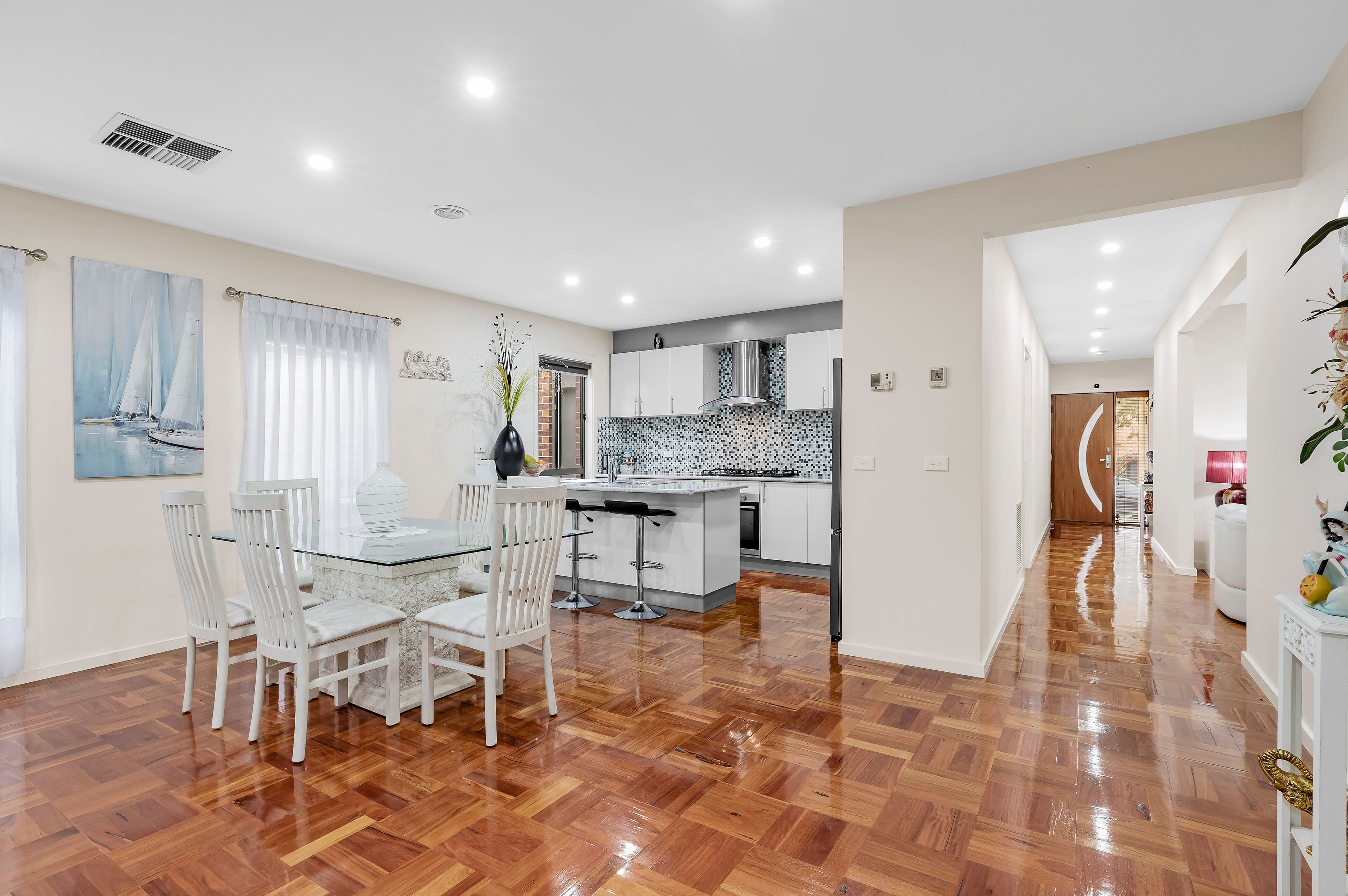 27 Kelway Street, Craigieburn VIC 3064, Craigieburn - Thumbnail 3