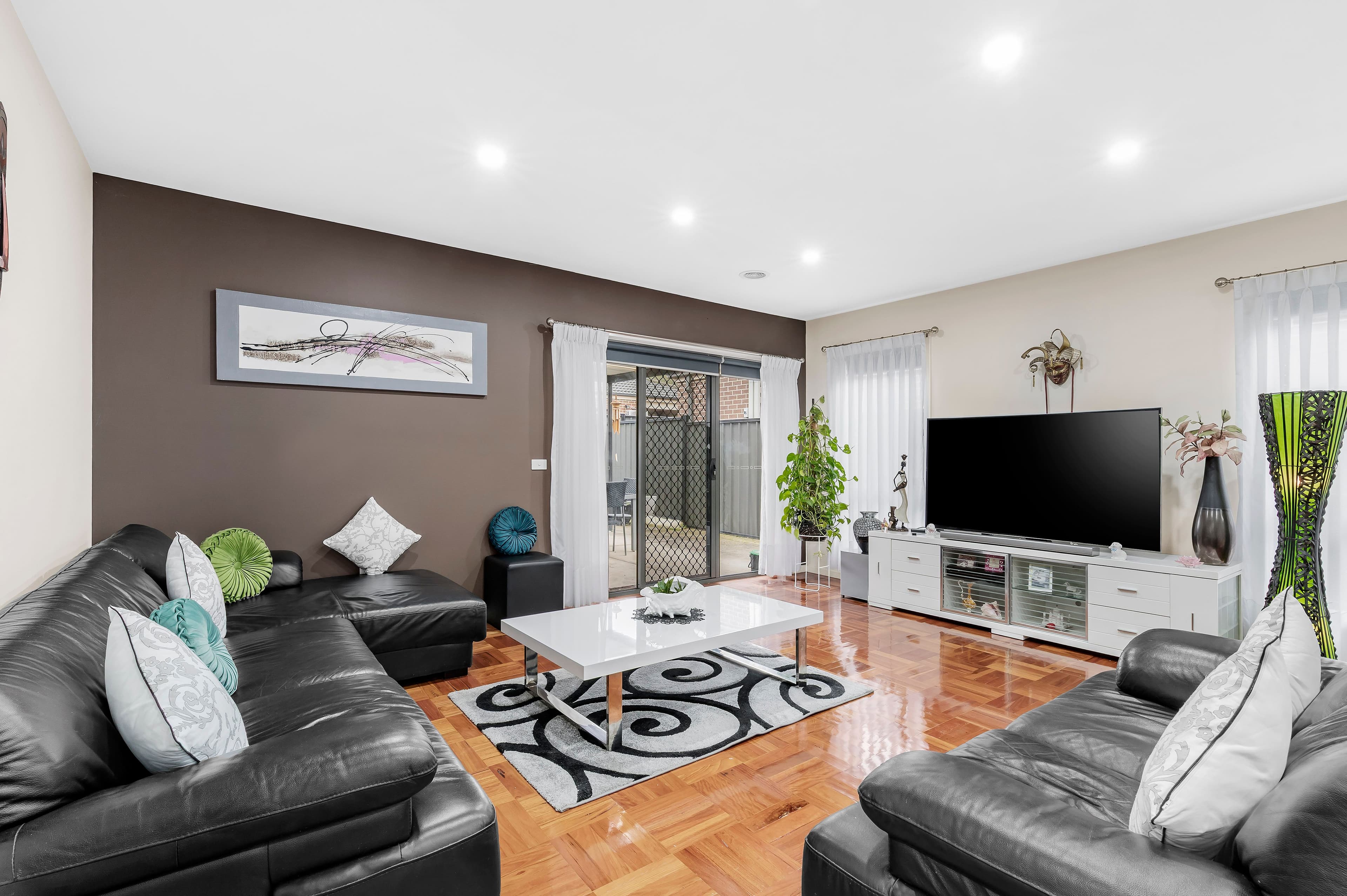 27 Kelway Street, Craigieburn VIC 3064, Craigieburn - Thumbnail 4
