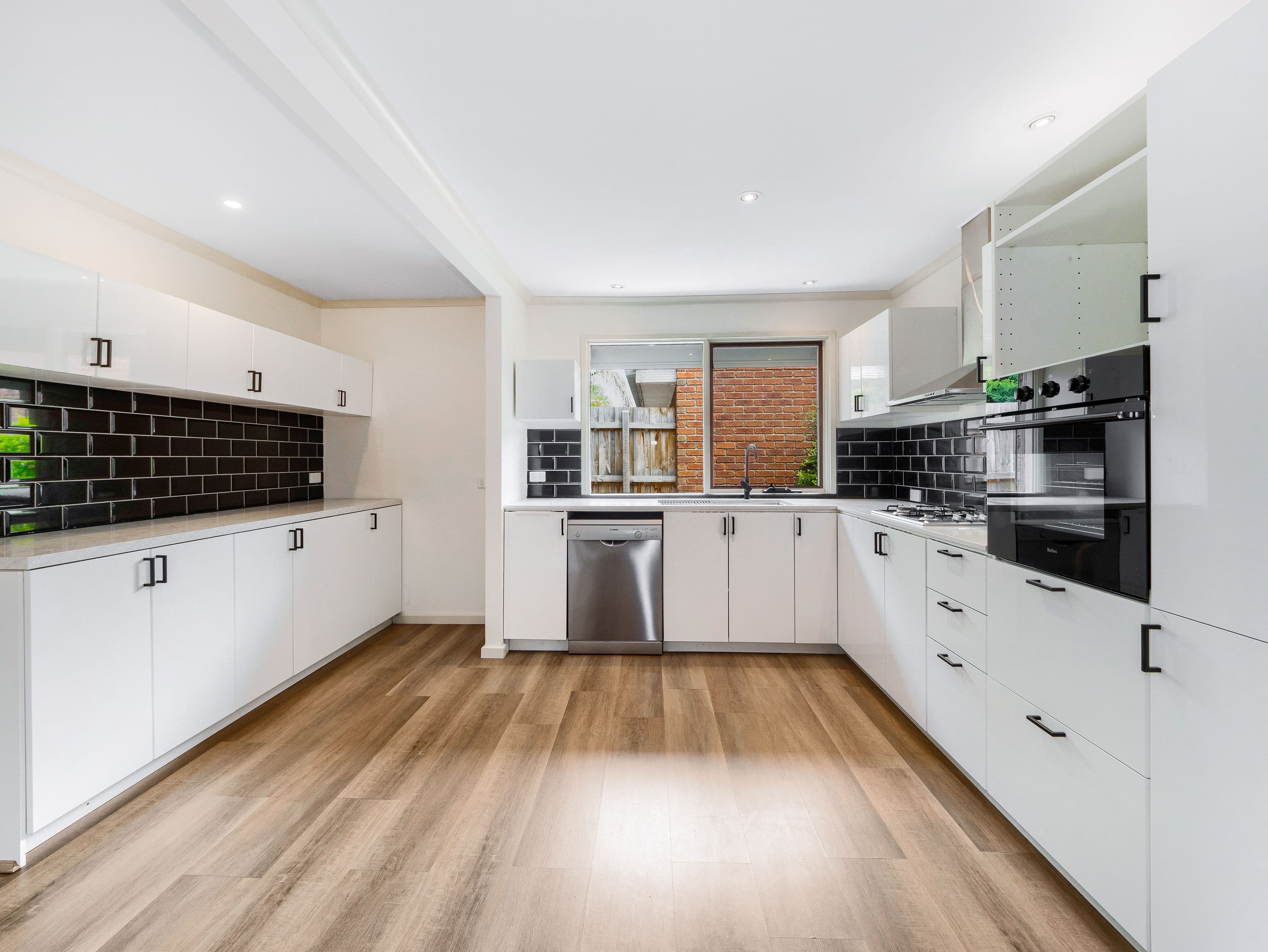 2 Blueberry Close, Cranbourne North VIC 3977, Cranbourne North - Thumbnail 4
