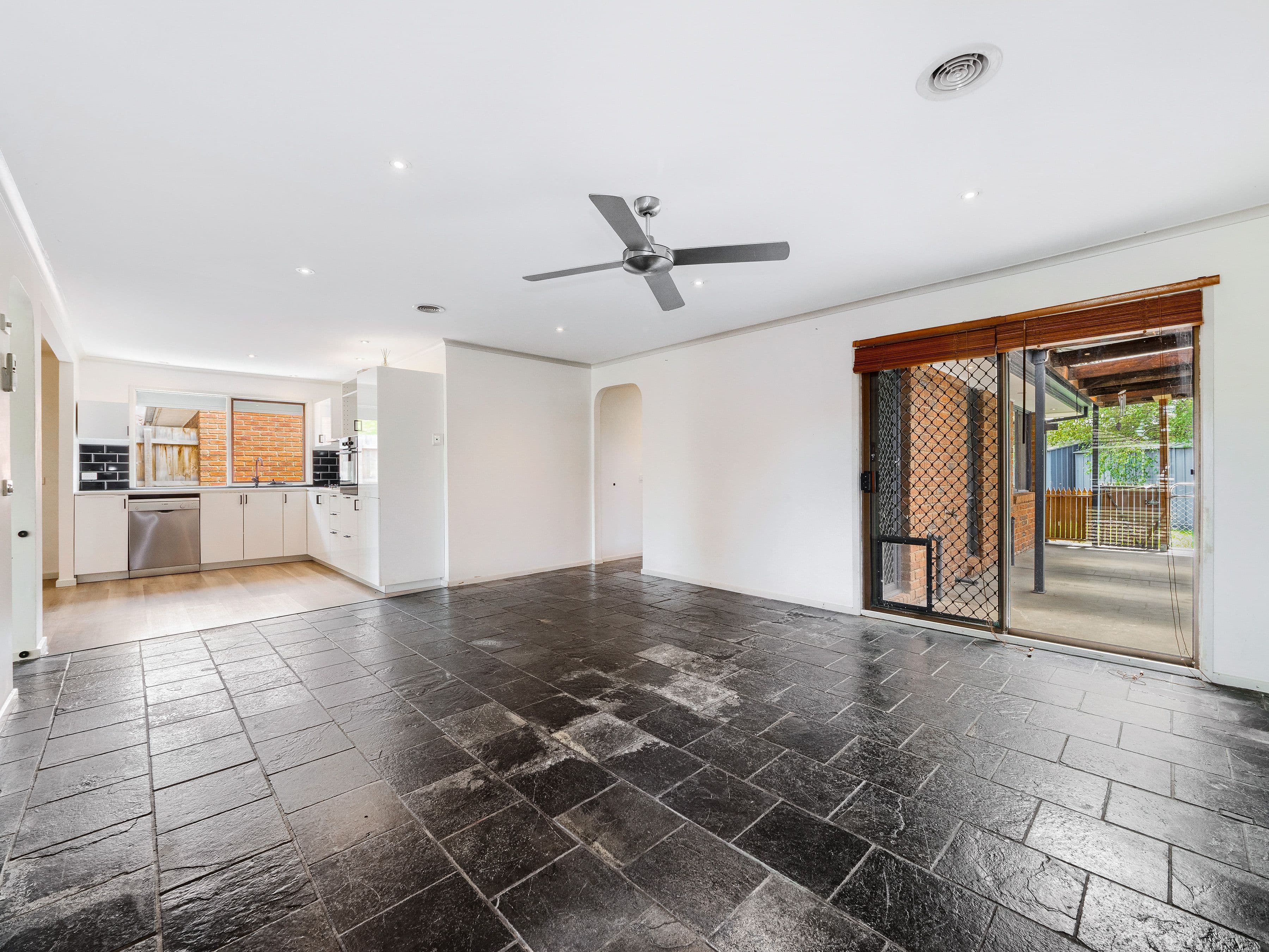2 Blueberry Close, Cranbourne North VIC 3977, Cranbourne North - Thumbnail 6