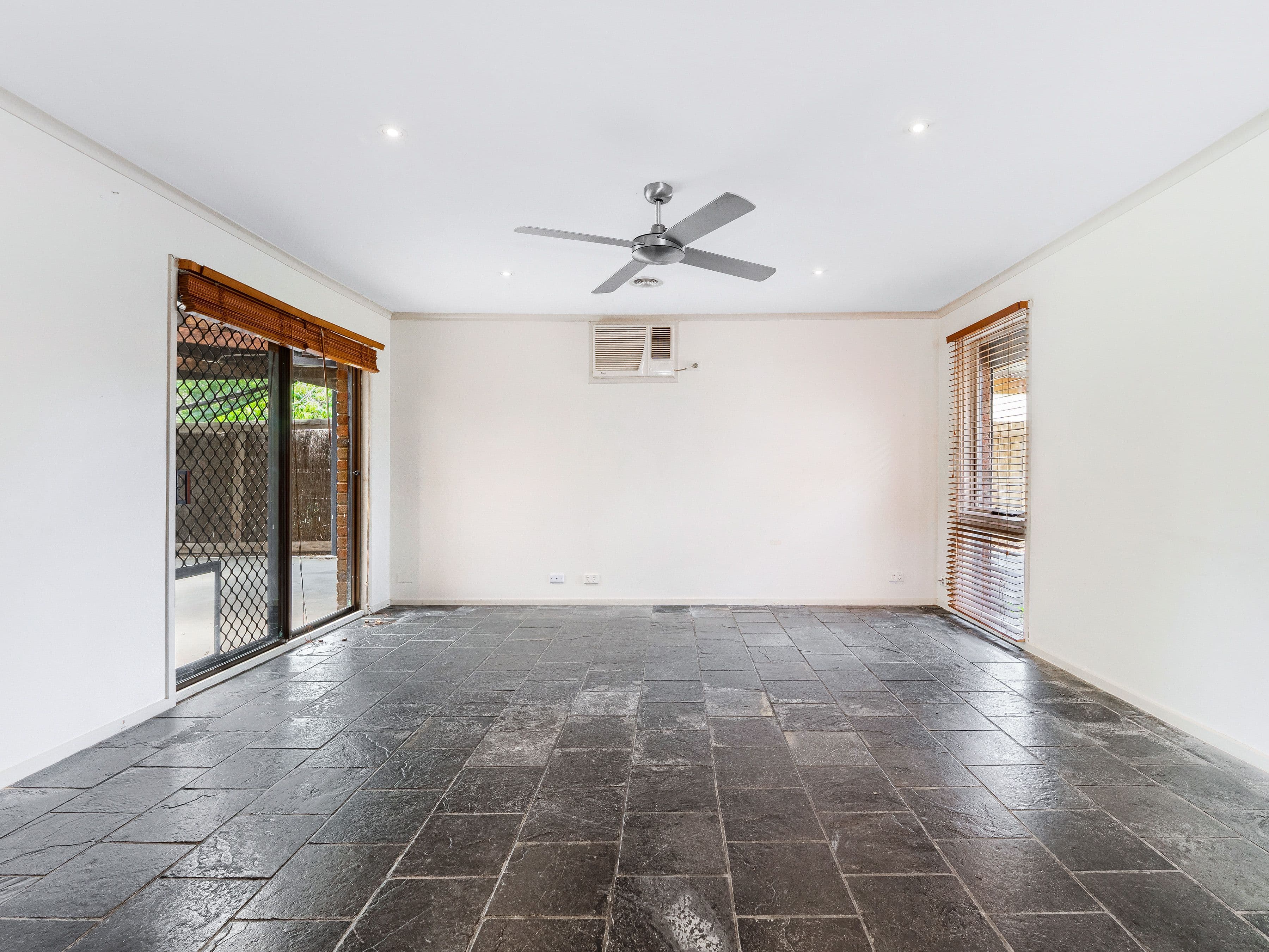 2 Blueberry Close, Cranbourne North VIC 3977, Cranbourne North - Thumbnail 7