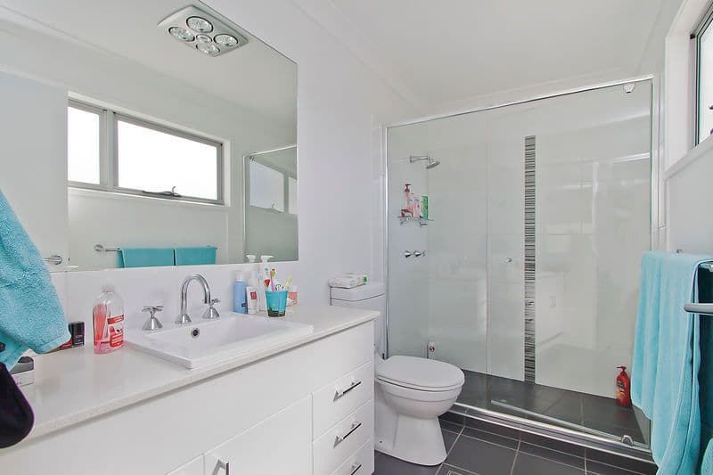 22 Emily Way, VARSITY LAKES QLD 4227, Varsity Lakes - Thumbnail 3