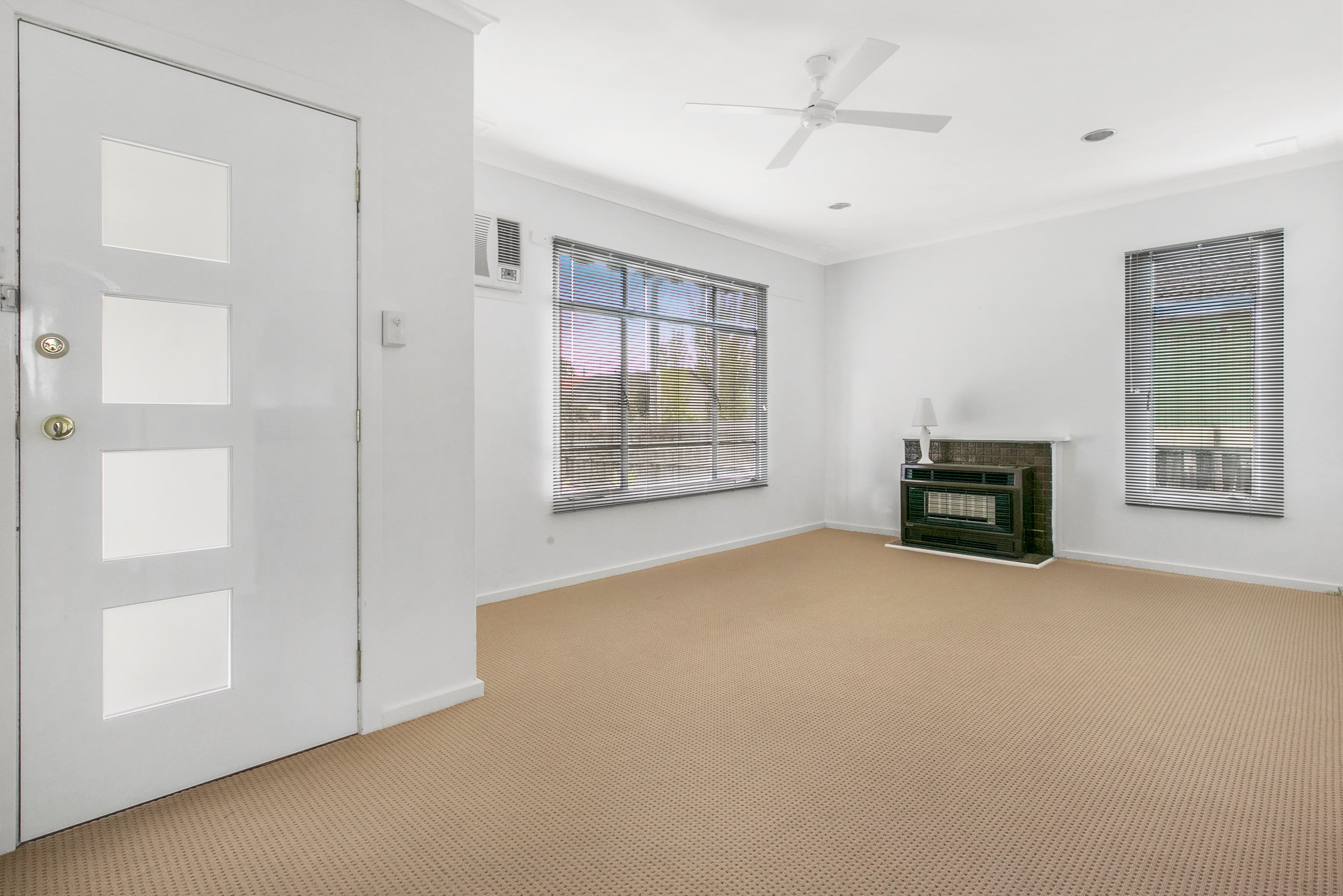 9 Tarata Drive, Doveton VIC 3177, Doveton - Thumbnail 2