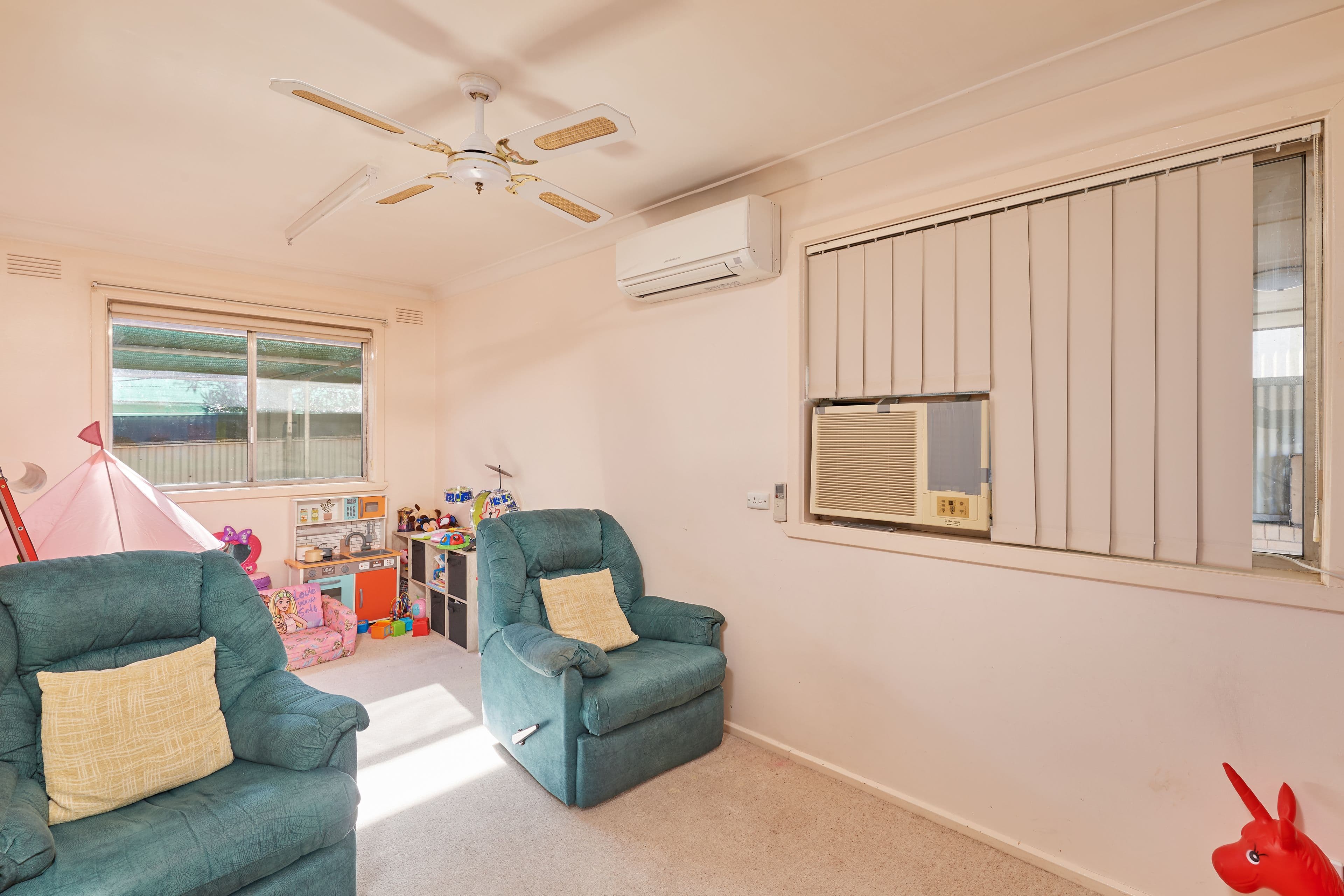 3 Henschke Avenue, Tolland NSW 2650, Tolland - Thumbnail 4