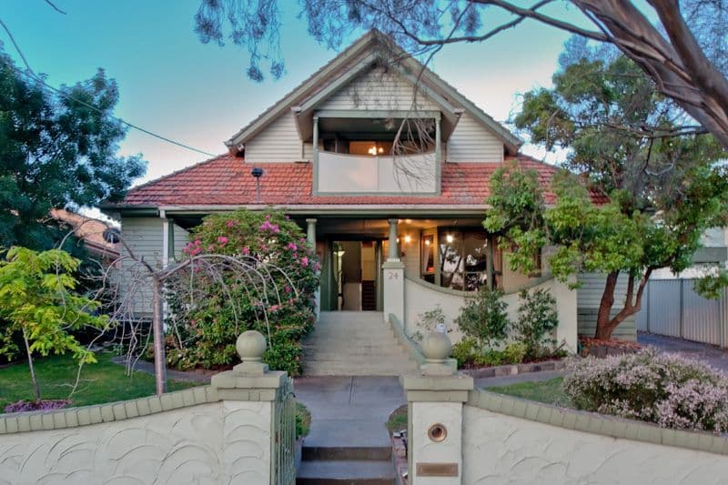 24 Gladstone Road, BRIAR HILL VIC 3088, Briar Hill - Image 1