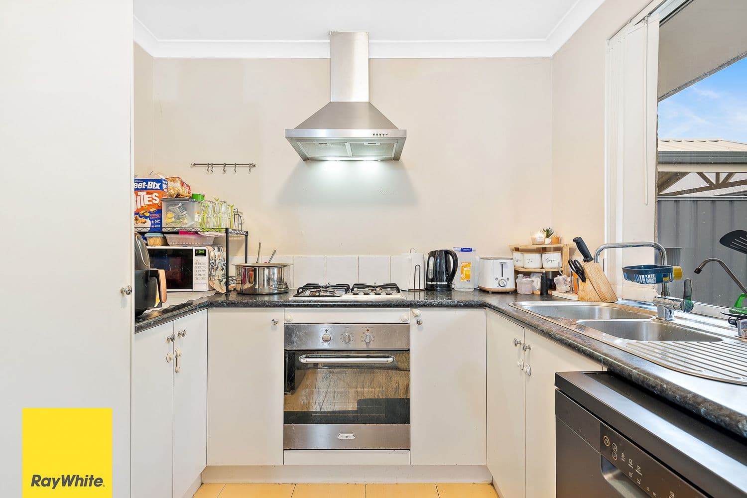 7 Chelsea Mews, Canning Vale WA 6155, Canning Vale - Thumbnail 2