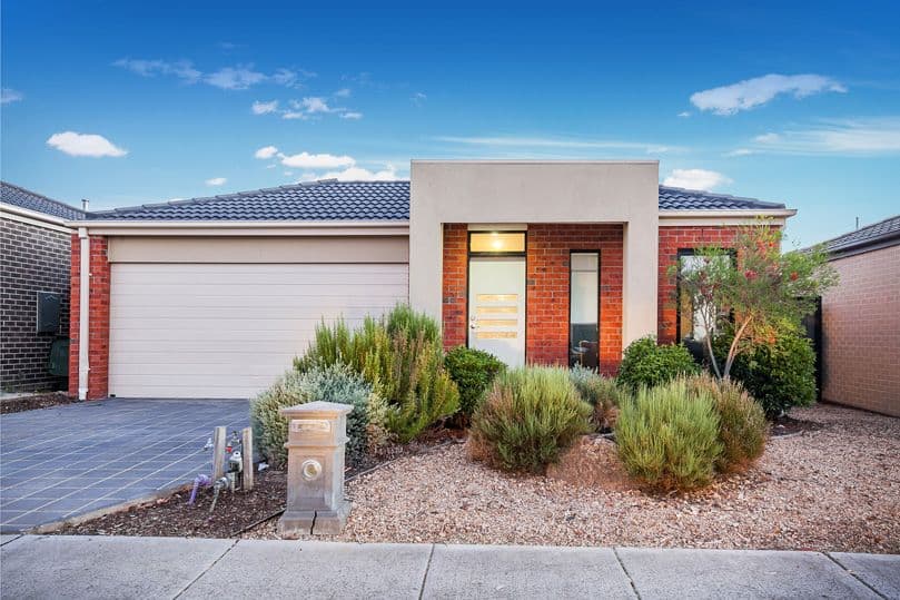 6 Watergum Avenue, Craigieburn VIC 3064, Craigieburn - Image 1