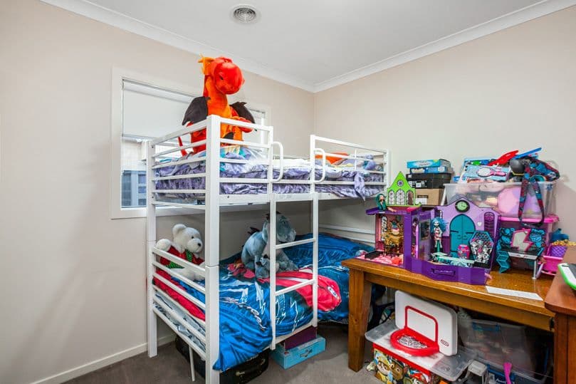 6 Watergum Avenue, Craigieburn VIC 3064, Craigieburn - Thumbnail 7