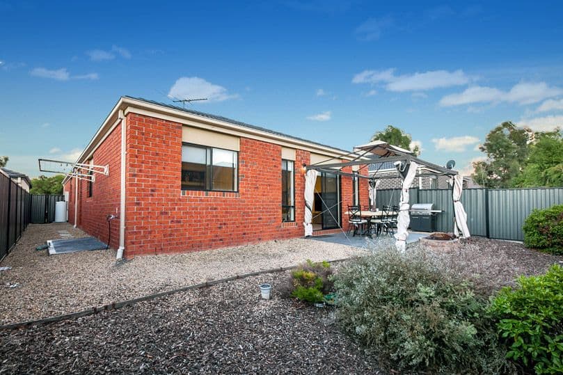 6 Watergum Avenue, Craigieburn VIC 3064, Craigieburn - Thumbnail 8