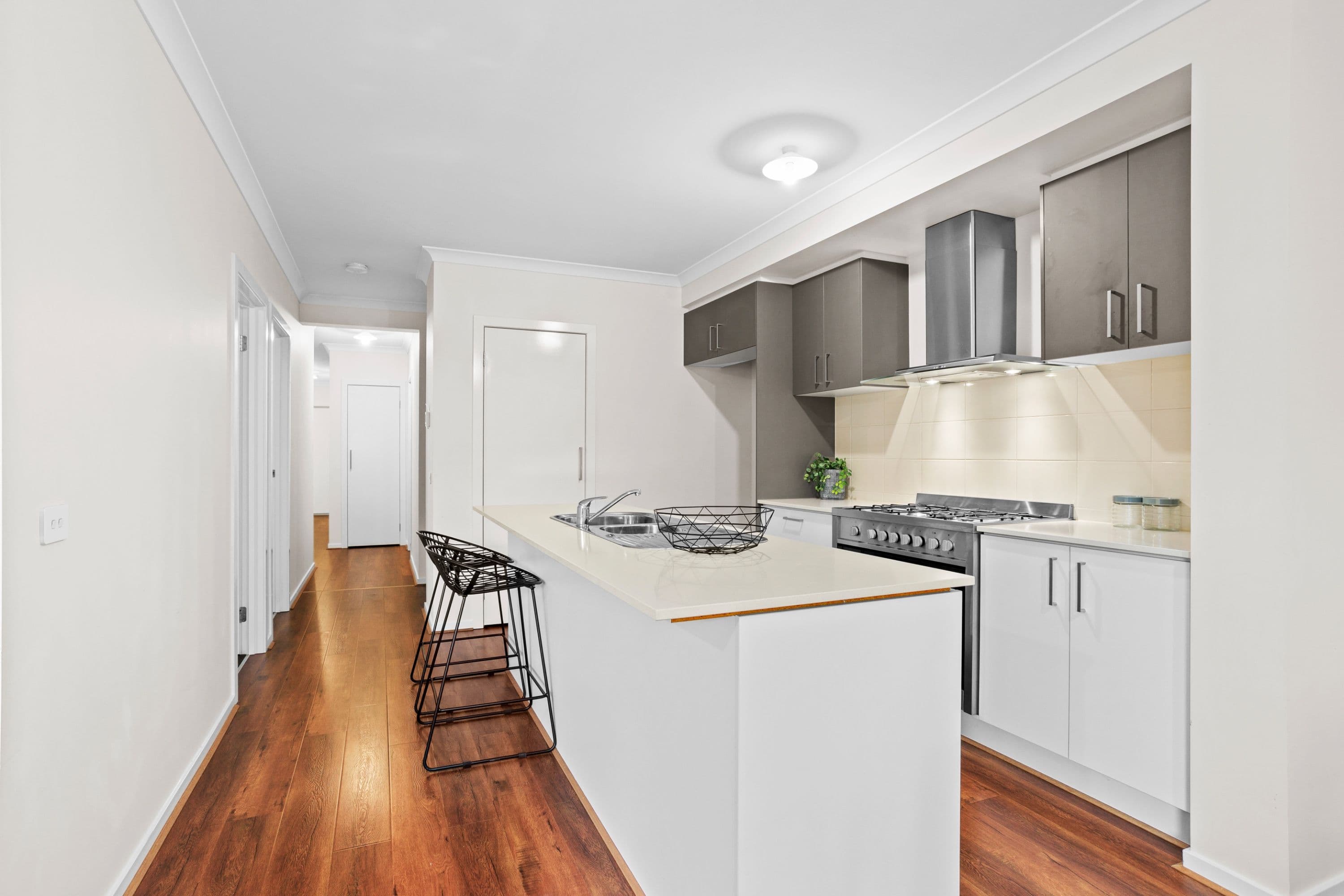 14 Dewpond Crescent, Wollert VIC 3750, Wollert - Thumbnail 2