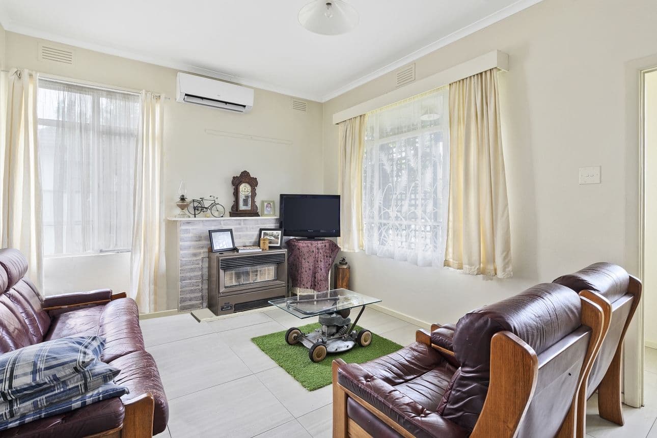 5 Pettitt Crescent, Norlane VIC 3214, Norlane - Thumbnail 2