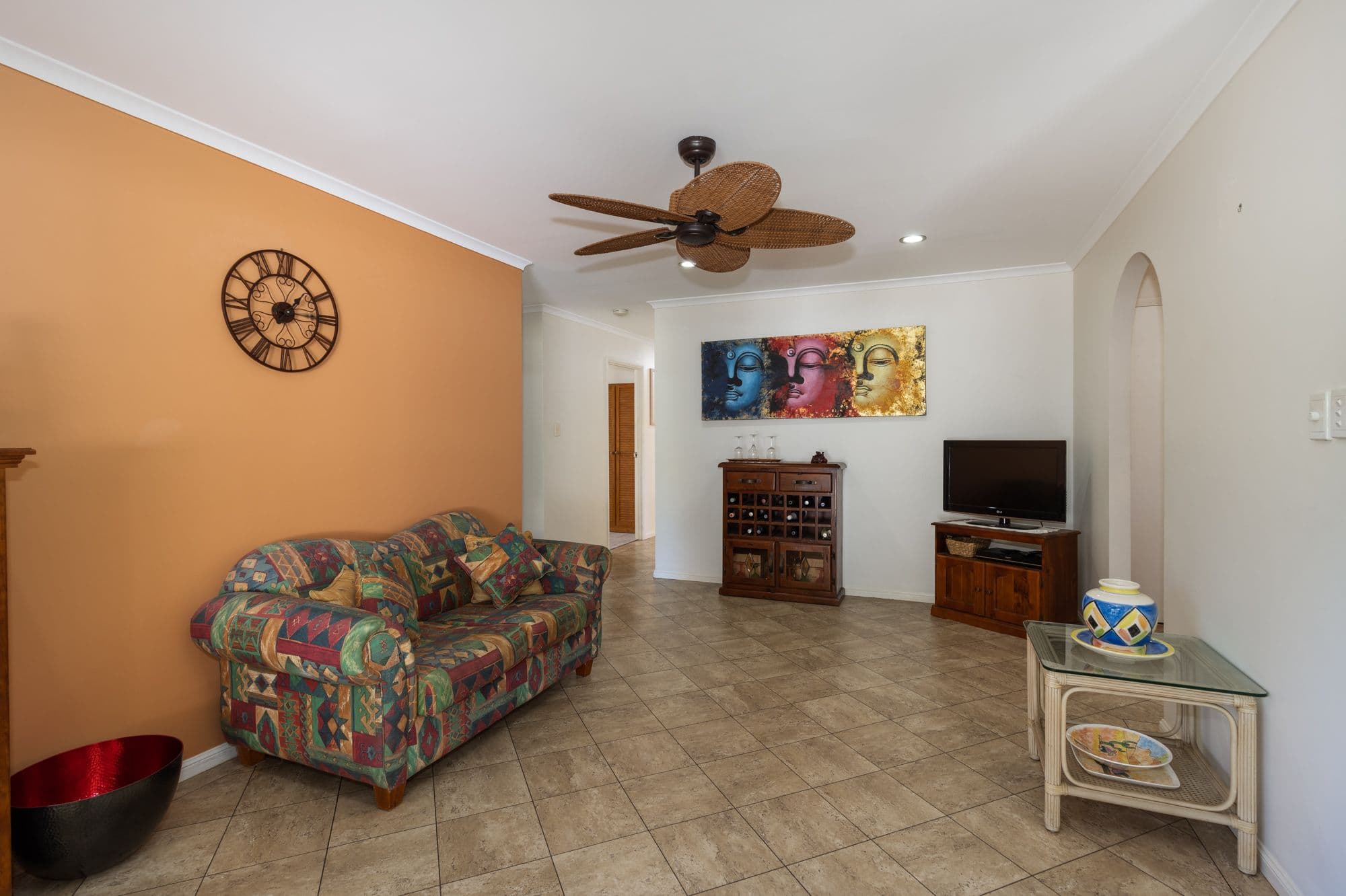 8 Ian Avenue, Kawungan QLD 4655, Kawungan - Thumbnail 7