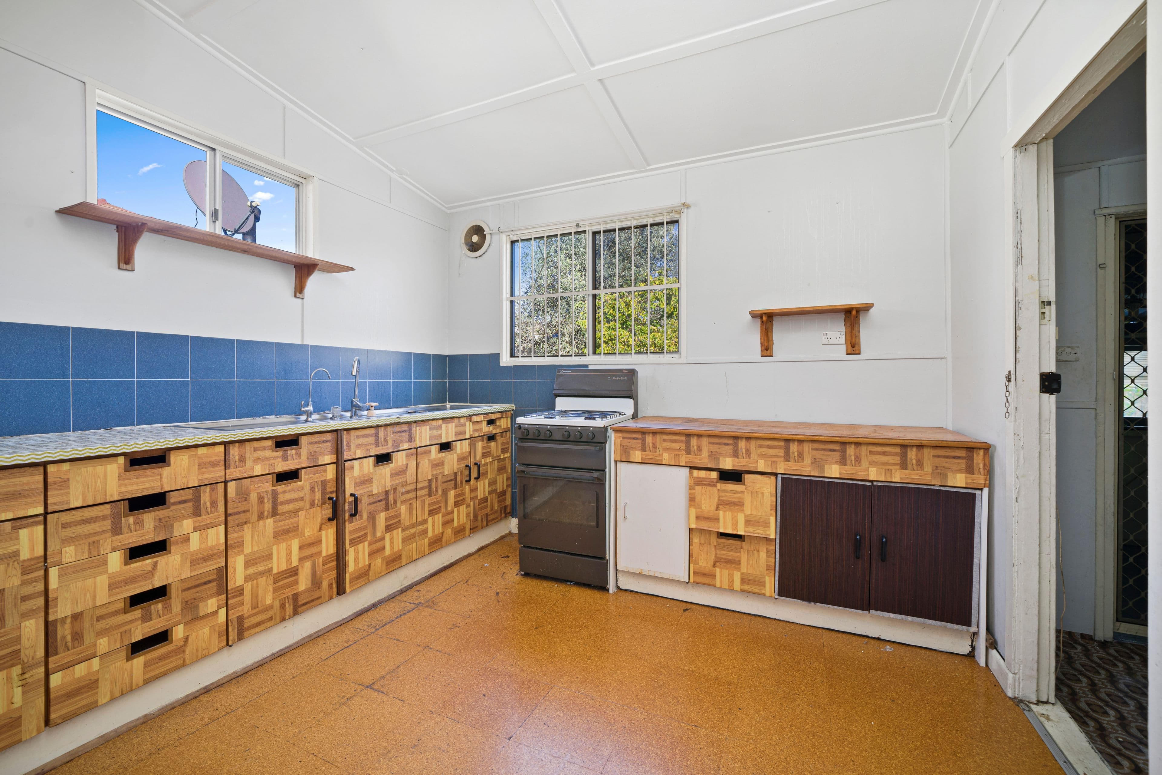60 Little Road, Bankstown - Thumbnail 2
